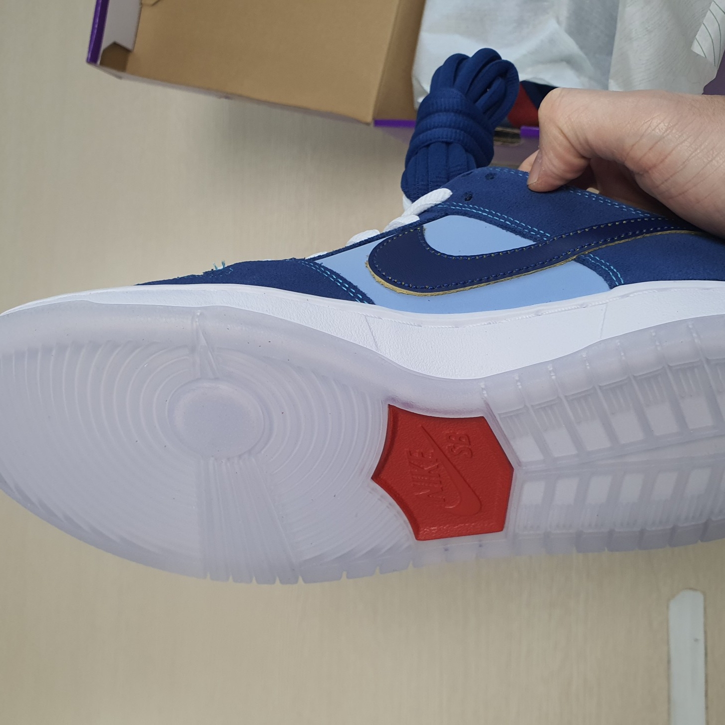 Nike x Why So Sad? SB Dunk Low Pro Coastal Blue 착용 스타일 - 2
