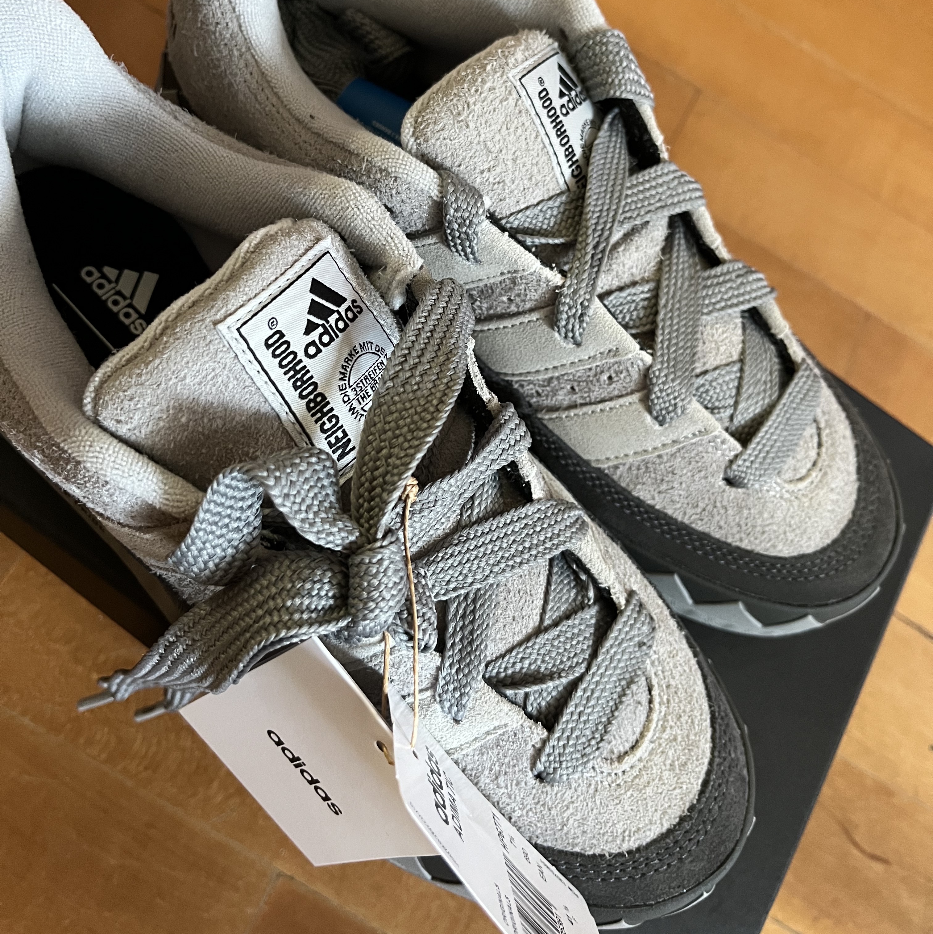 Adidas x Neighborhood Adimatic Charcoal Solid Grey 착용 스타일