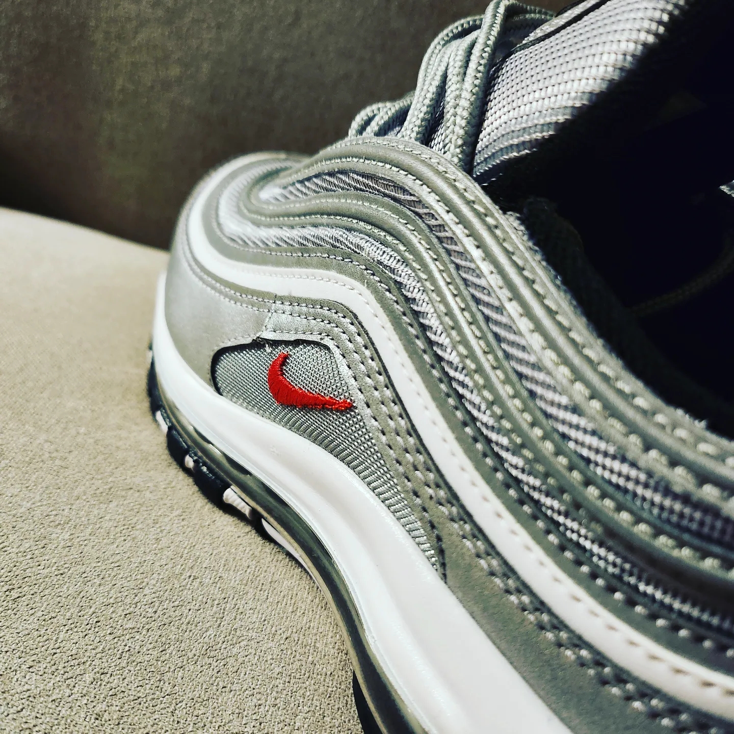 Nike Air Max 97 OG Silver Bullet 2022 착용 스타일 - 2