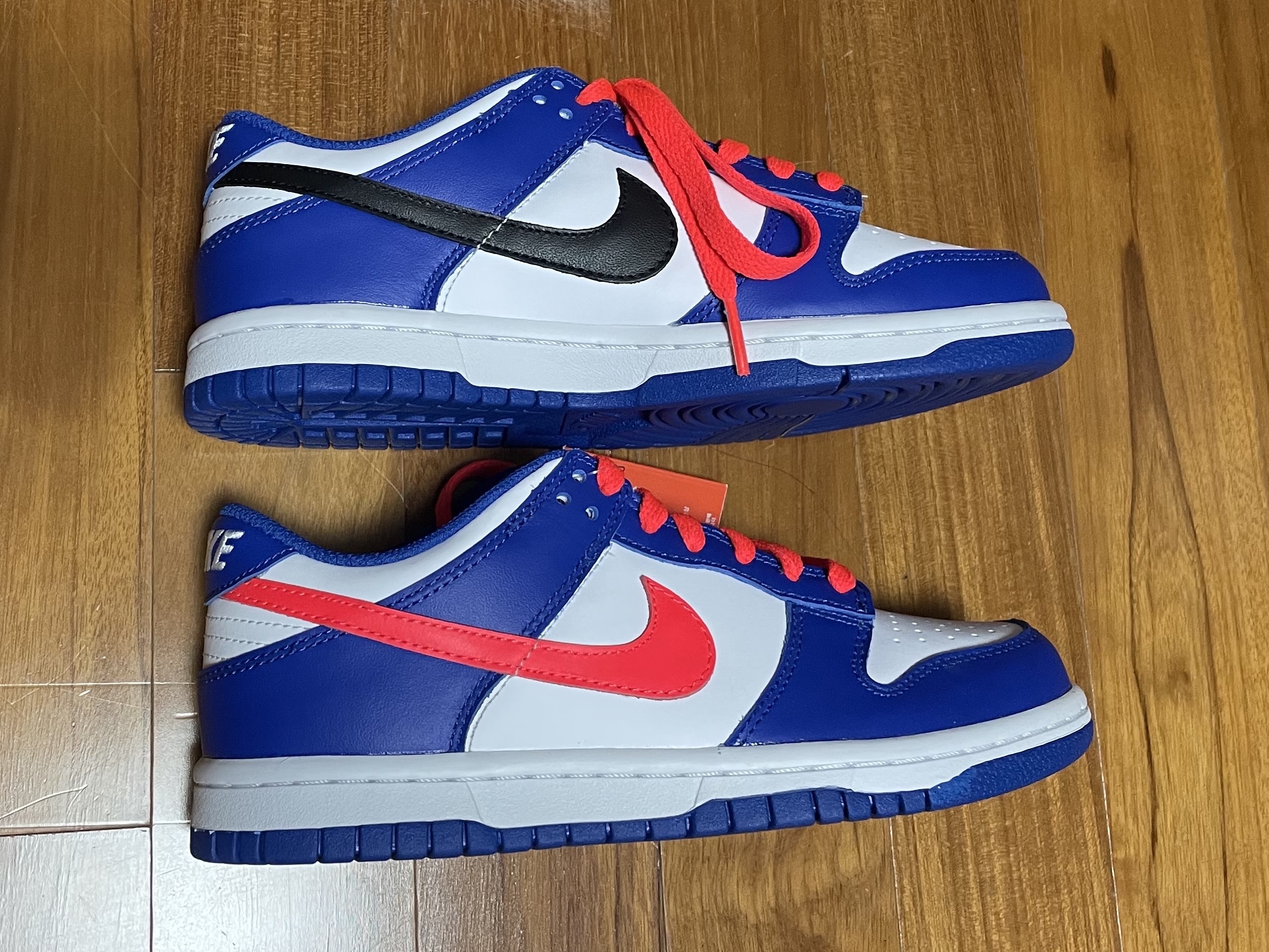 (GS) Nike Dunk Low Bright Crimson Game Royal 착용 스타일 - 3