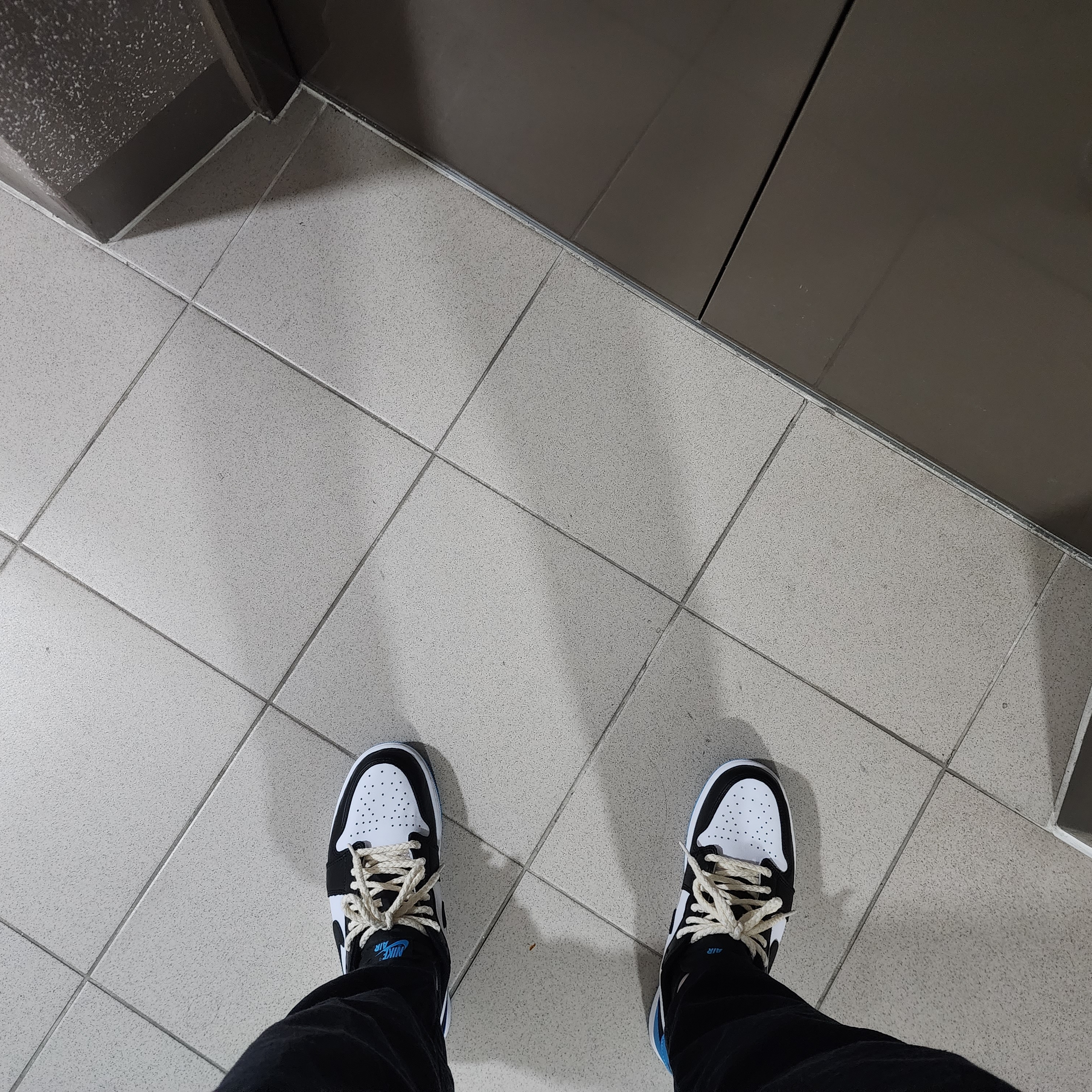 Jordan 1 Retro Low OG Black and Dark Powder Blue, (W) Jordan 1 Retro Low OG Black and Dark Powder Blue 착용 스타일