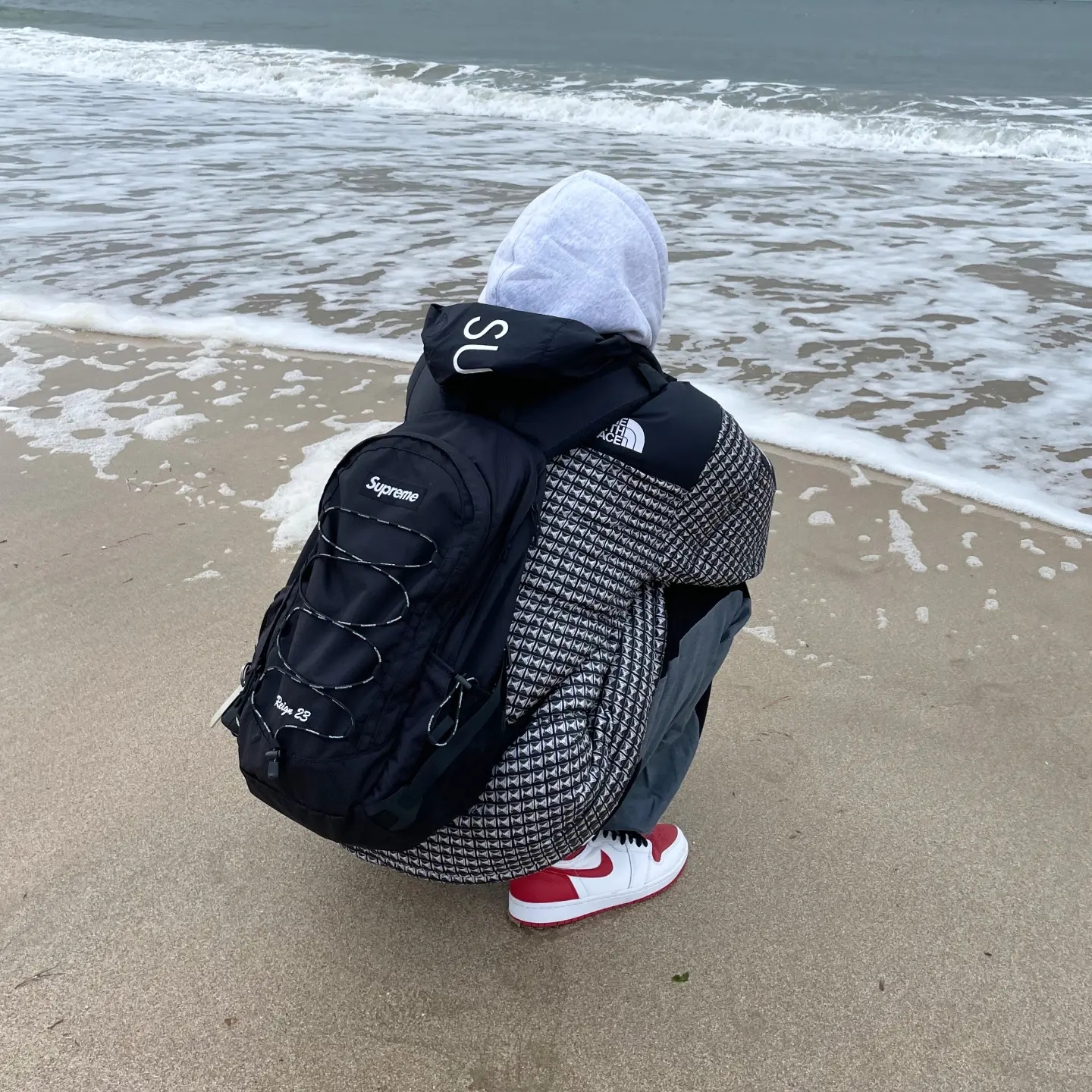 Jordan 1 Retro High OG Heritage, Supreme Backpack Black - 22SS 착용 스타일 - 2