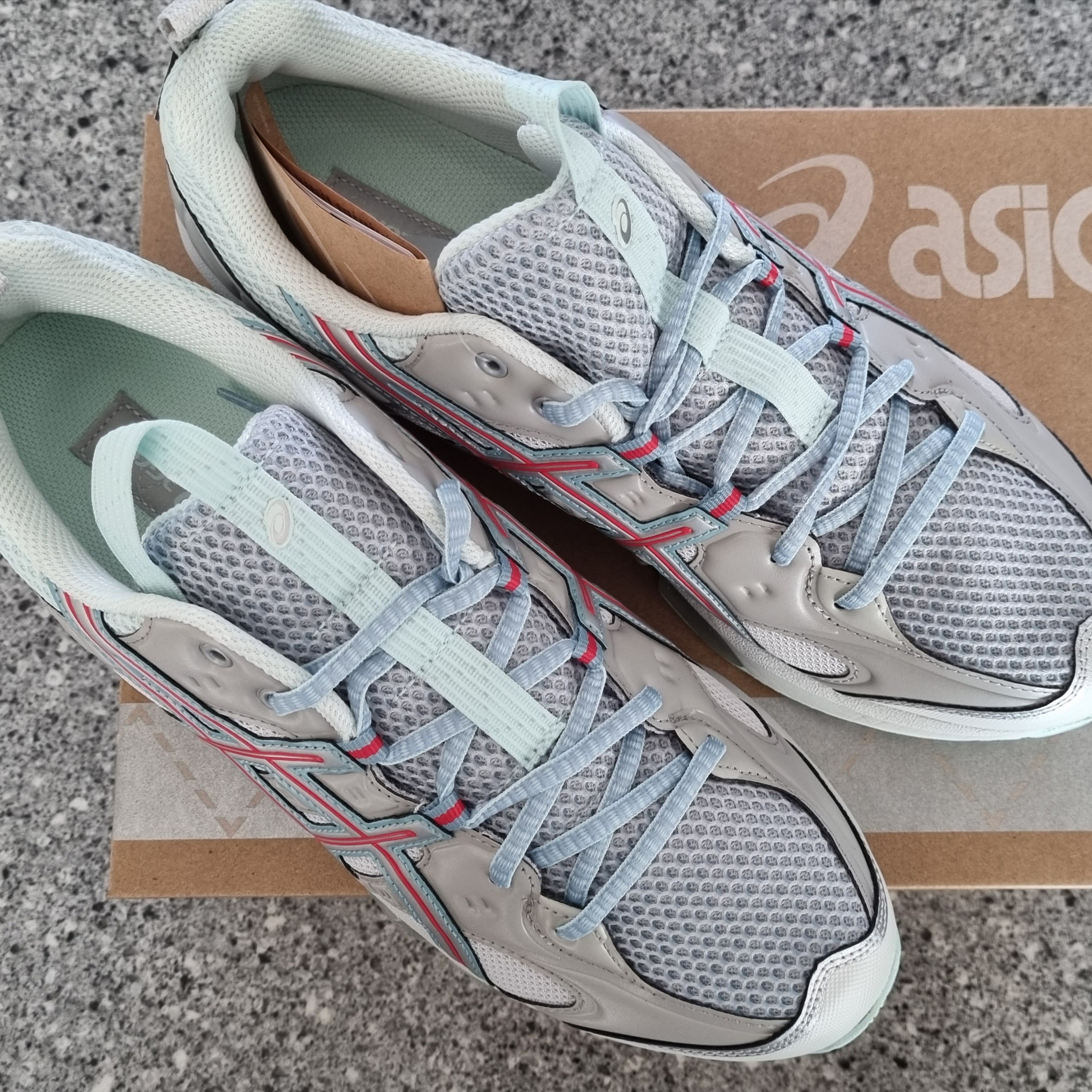 Asics US3-S Gel-Quantum 360 VII Kiso Glacier Grey 착용 스타일