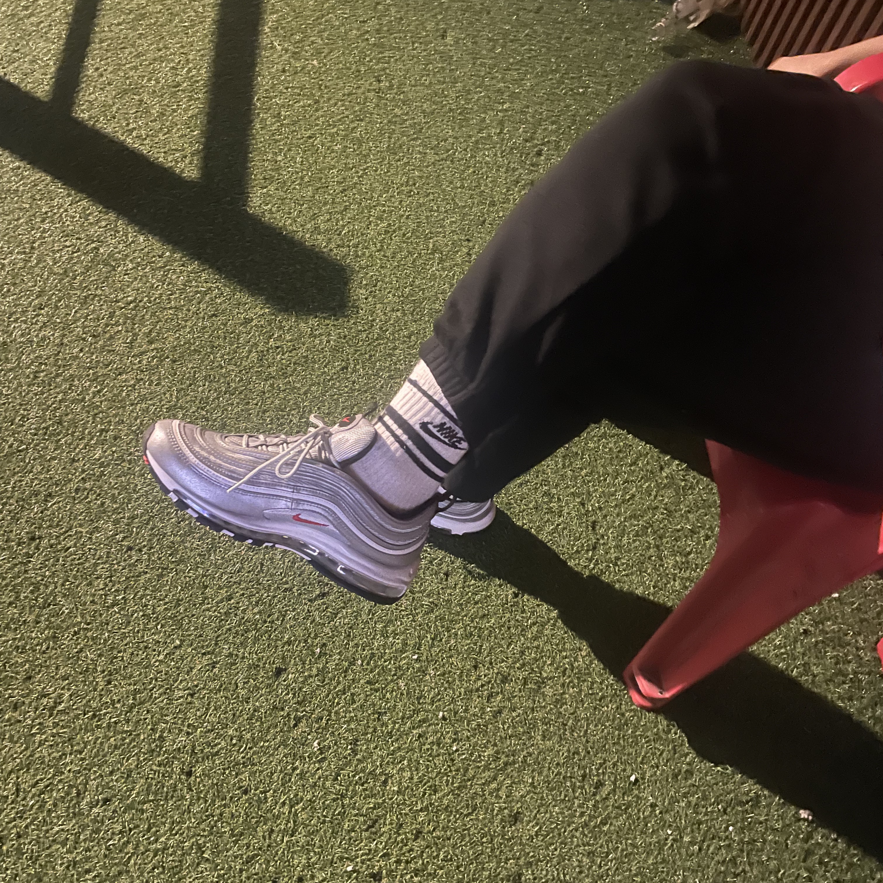 Nike Air Max 97 OG Silver Bullet 2022 착용 스타일 - 2