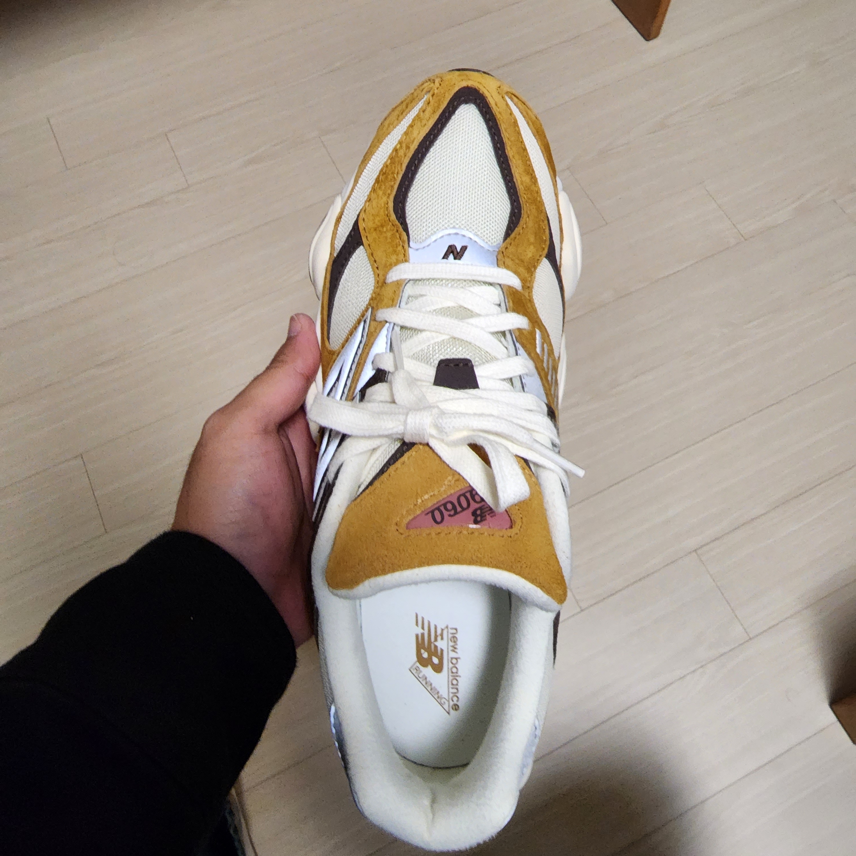 New Balance 9060 Workwear 착용 스타일 - 4