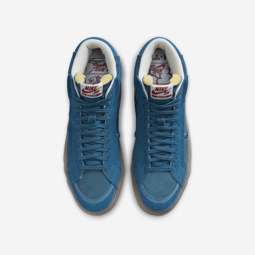 Nike x Sacai Blazer Low White Patent Leather, Nike x Sacai Blazer Mid White Black Legend Blue 착용 스타일 - 4