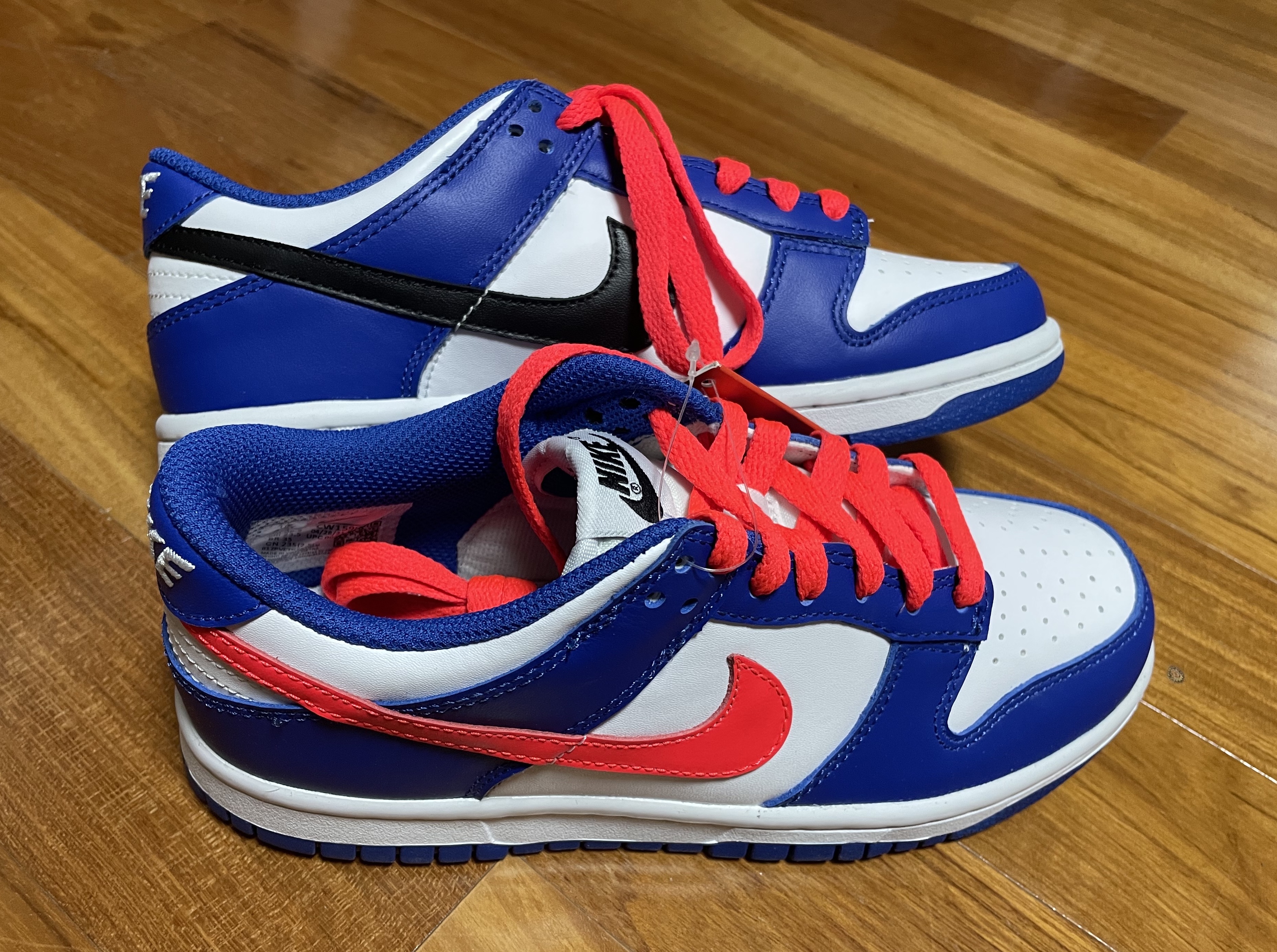 (GS) Nike Dunk Low Bright Crimson Game Royal 착용 스타일 - 4