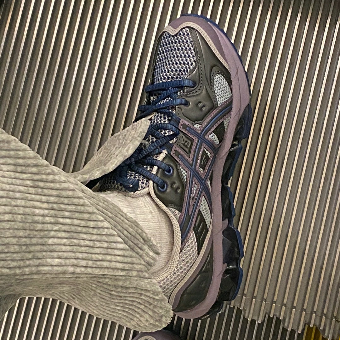 Asics US3-S Gel-Quantum 360 VII Kiso Oyster Grey 착용 스타일