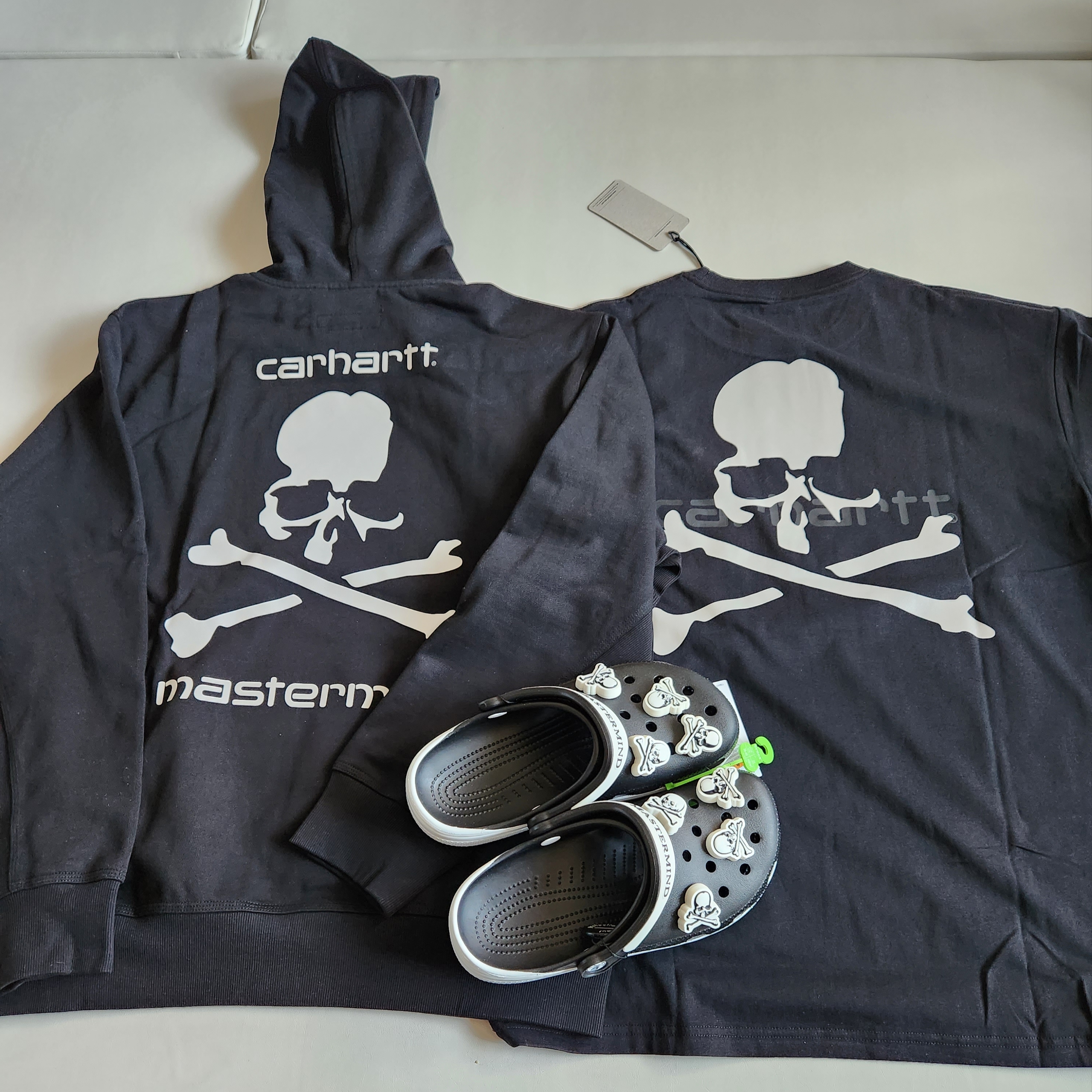 Crocs x Mastermind Classic Clog Black White 착용 스타일