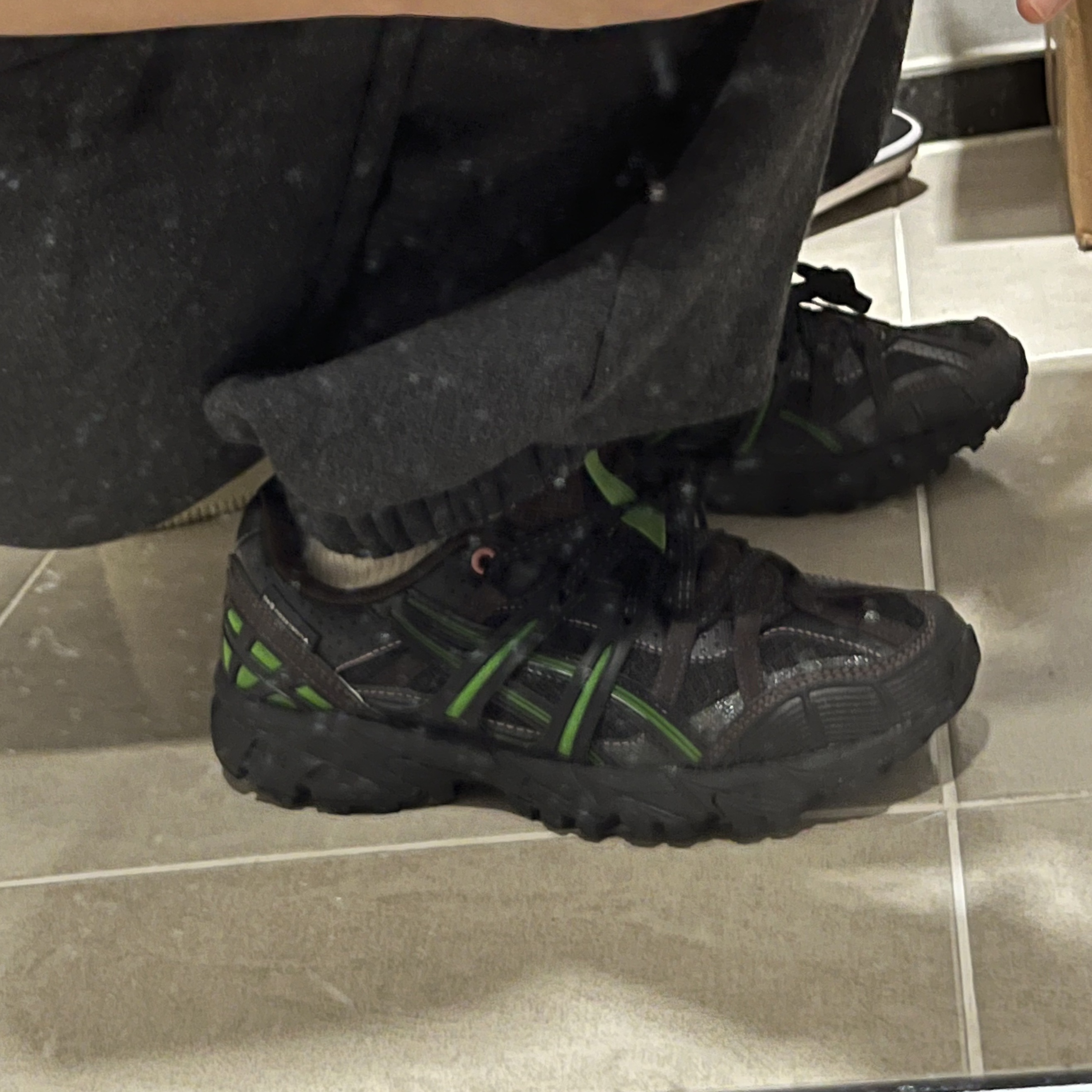 Asics x Andersson Bell Gel-Sonoma 15-50 Black Green 착용 스타일