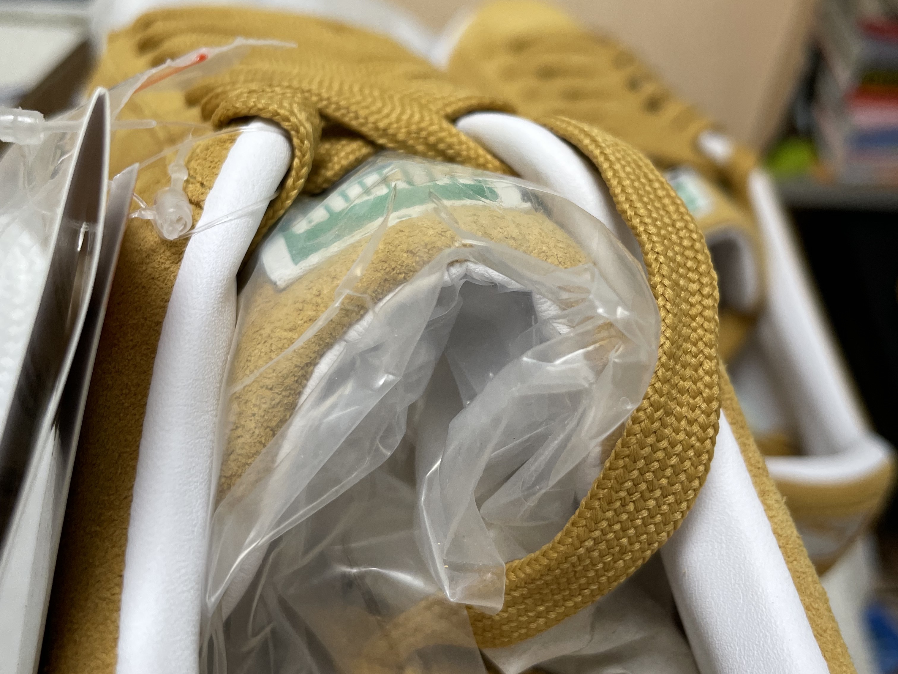 Puma Suede Classic XXI Mustard White 착용 스타일 - 5