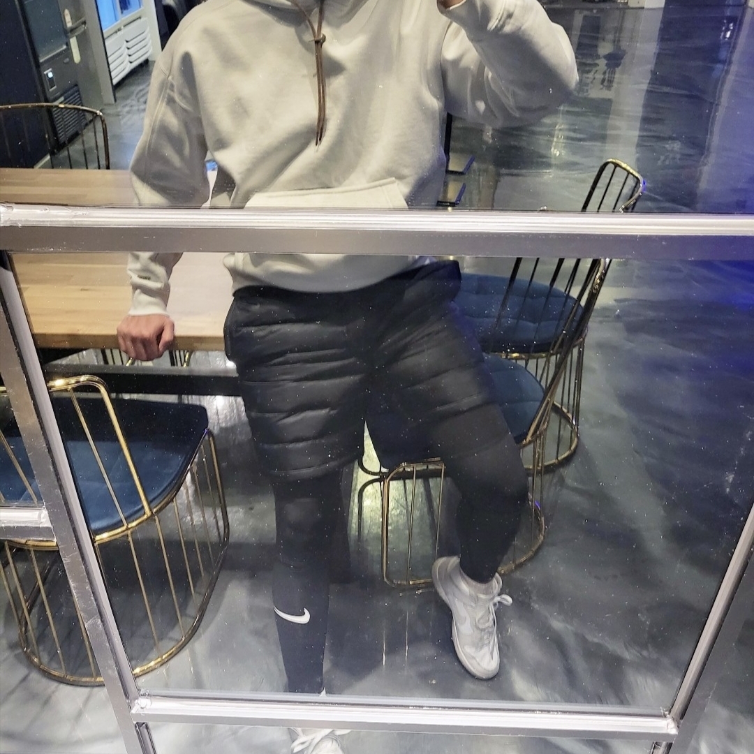 Nike x Tom Sachs Down Fill Shorts Black, Nike x Jacquemus NRG Fleece Hoodie Sail - Asia 착용 스타일
