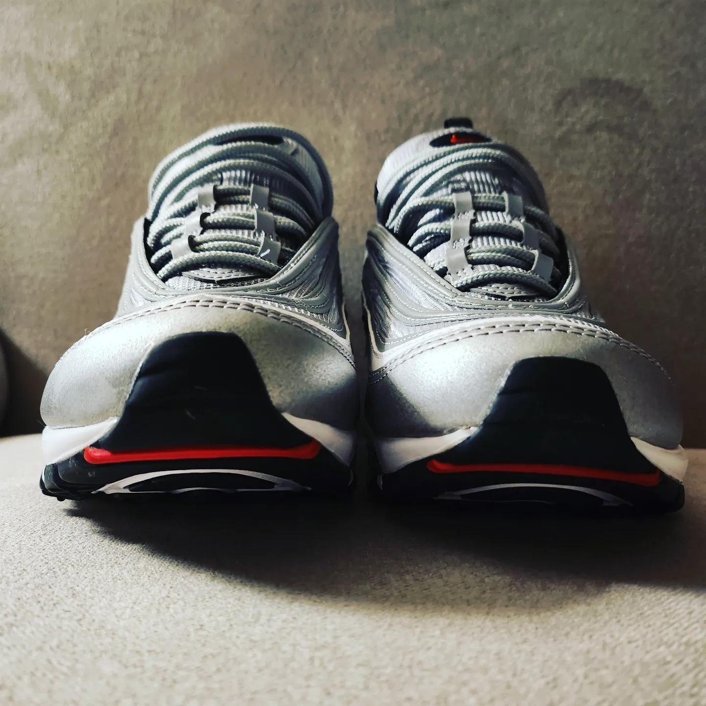 Nike Air Max 97 OG Silver Bullet 2022 착용 스타일 - 3