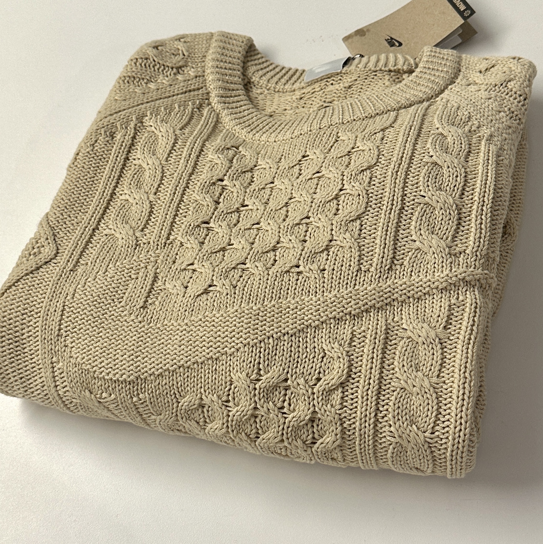 Nike Cable Knit LS Sweater Rattan - Asia 착용 스타일