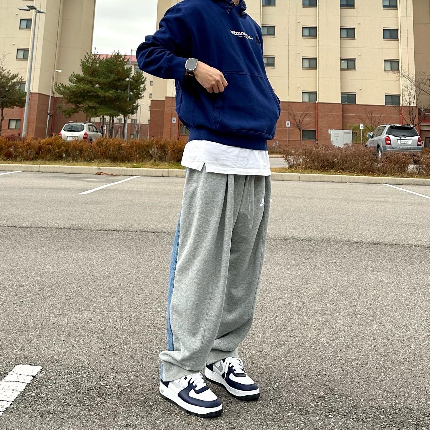 Nike NRG ACG Hoodie Wizard Blue Void - Asia, Nike Air Force 1 '07 Cut Out Swoosh Midnight Navy 착용 스타일 - 2