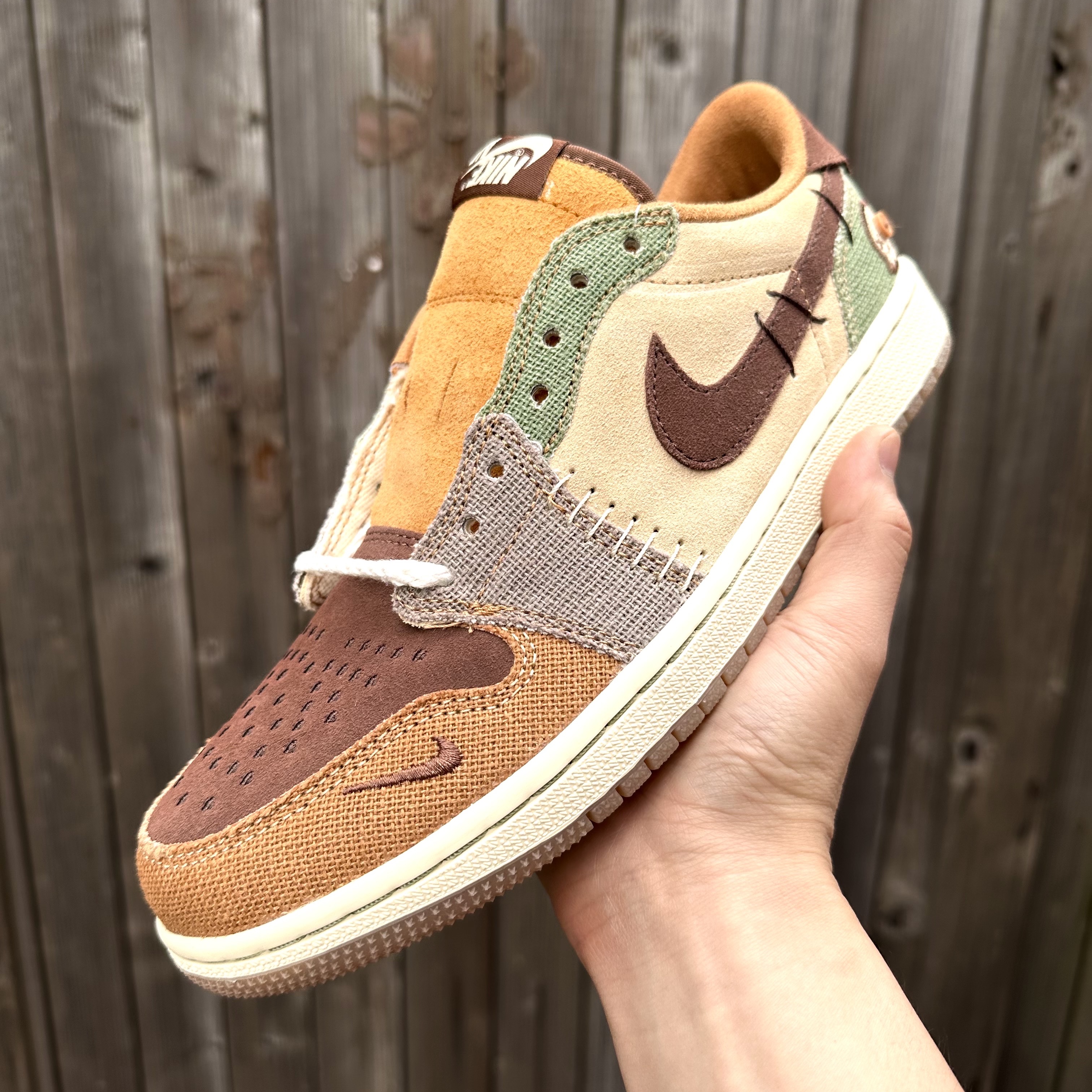 Jordan 1 x Zion Williamson Retro Low OG Flax and Oil Green 착용 스타일