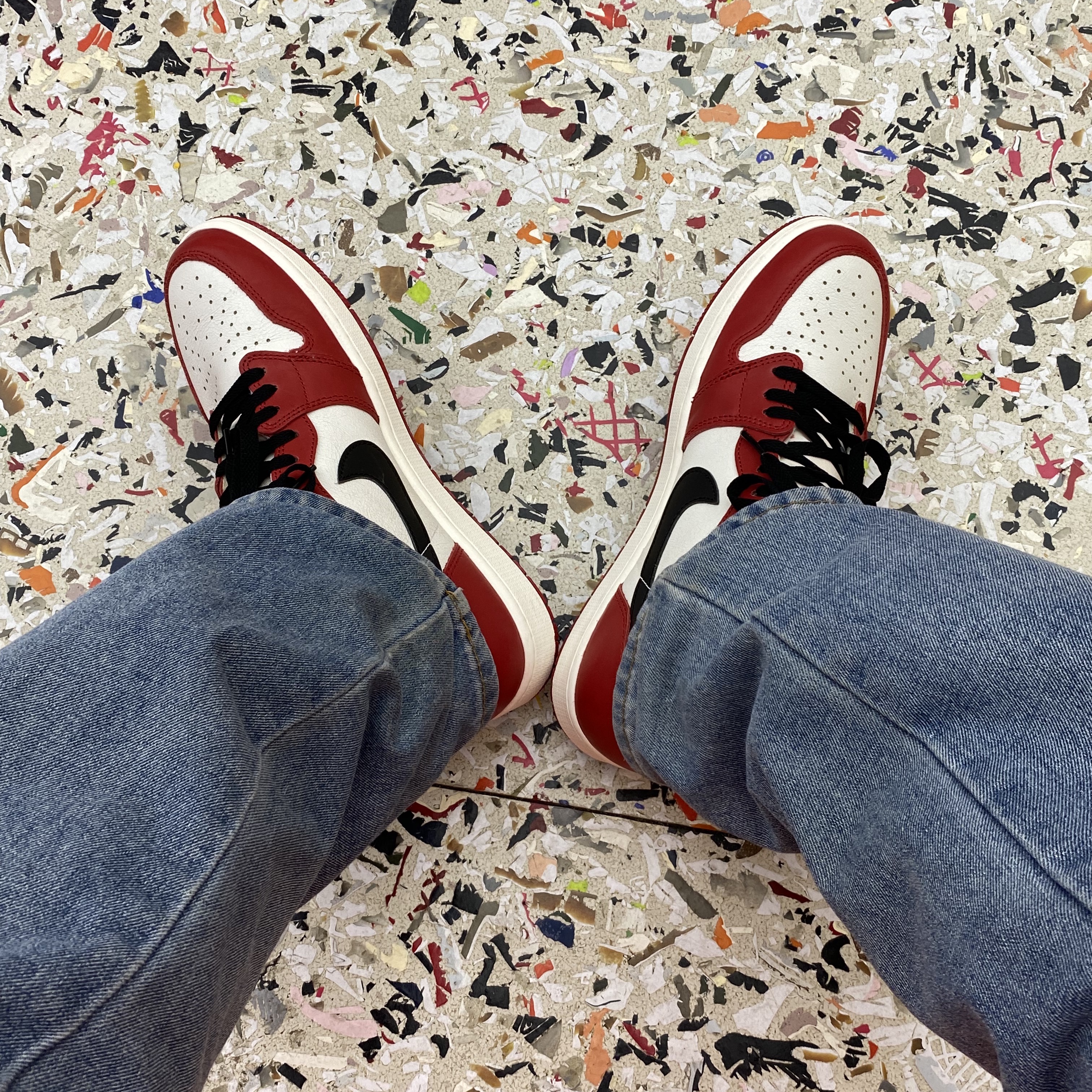 Jordan 1 Retro High OG Chicago 2022 착용 스타일 - 3