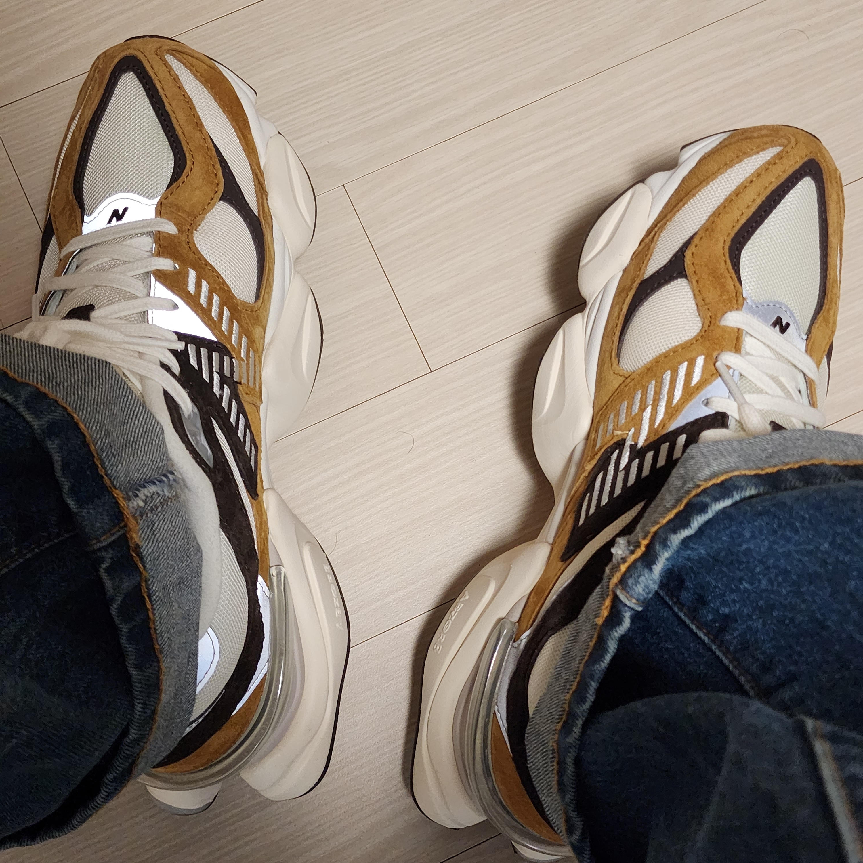 New Balance 9060 Workwear 착용 스타일 - 1
