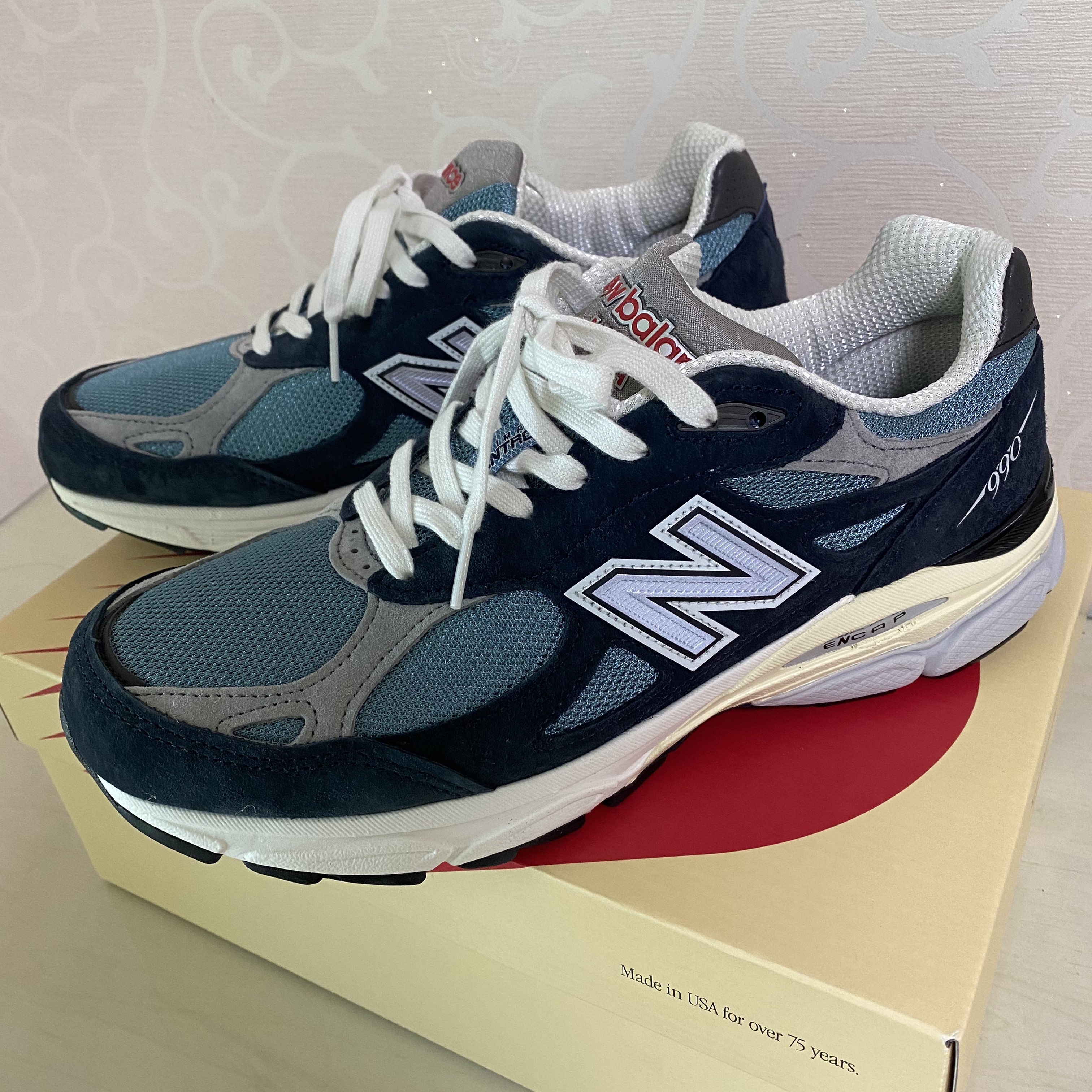 New Balance 990v3 Made in USA Navy Spring Tide 착용 스타일