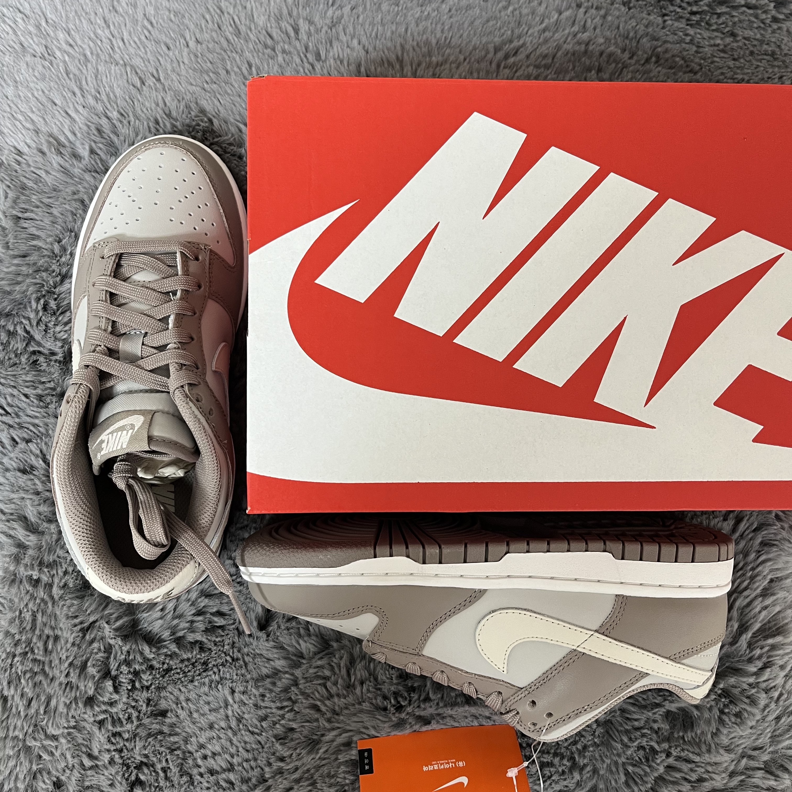 (W) Nike Dunk Low Moon Fossil 착용 스타일