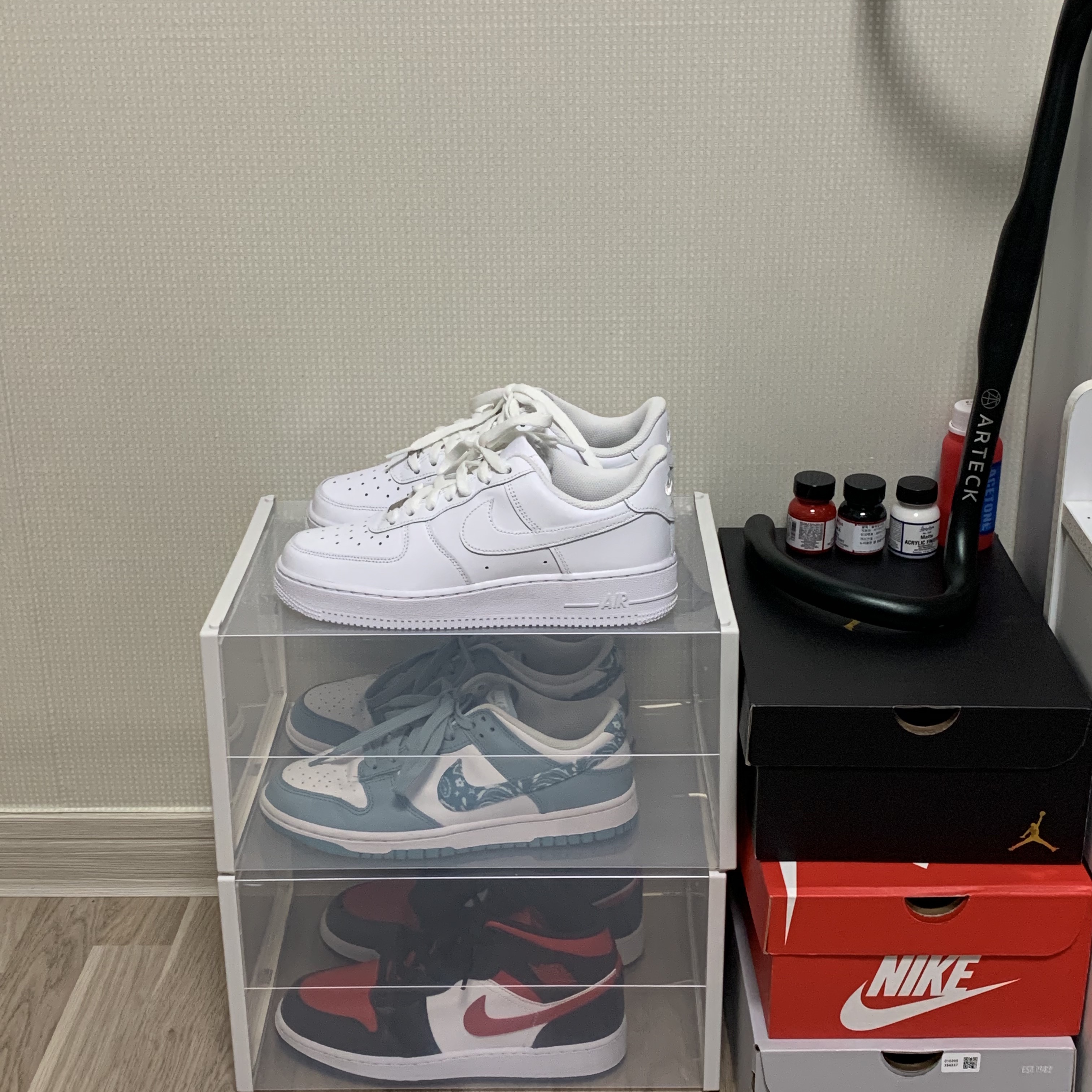 Nike Air Force 1 '07 Low White, (W) Nike Dunk Low Essential Blue Paisley 착용 스타일