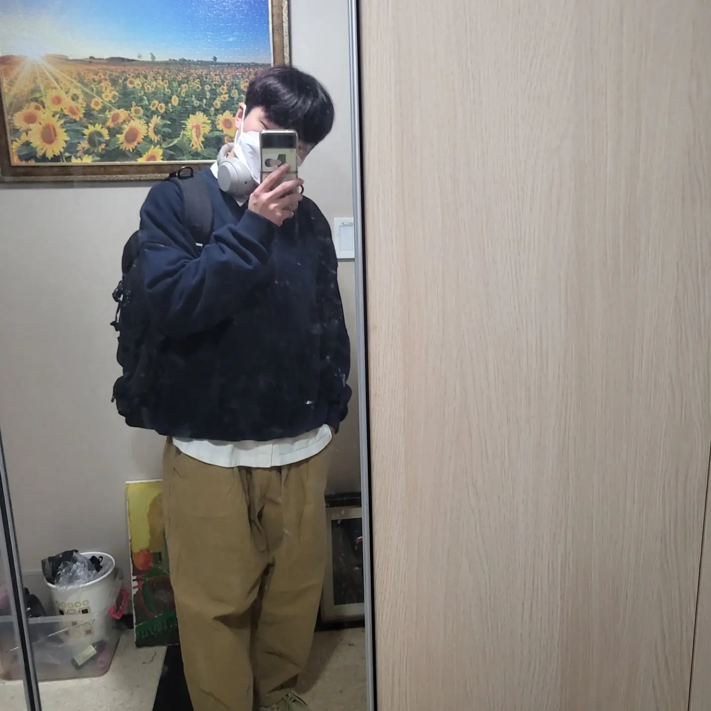 Sony WH-1000XM4 Platinum Silver (Korean Ver.), Clarks Wallabee Boot Maple Suede 착용 스타일 - 2