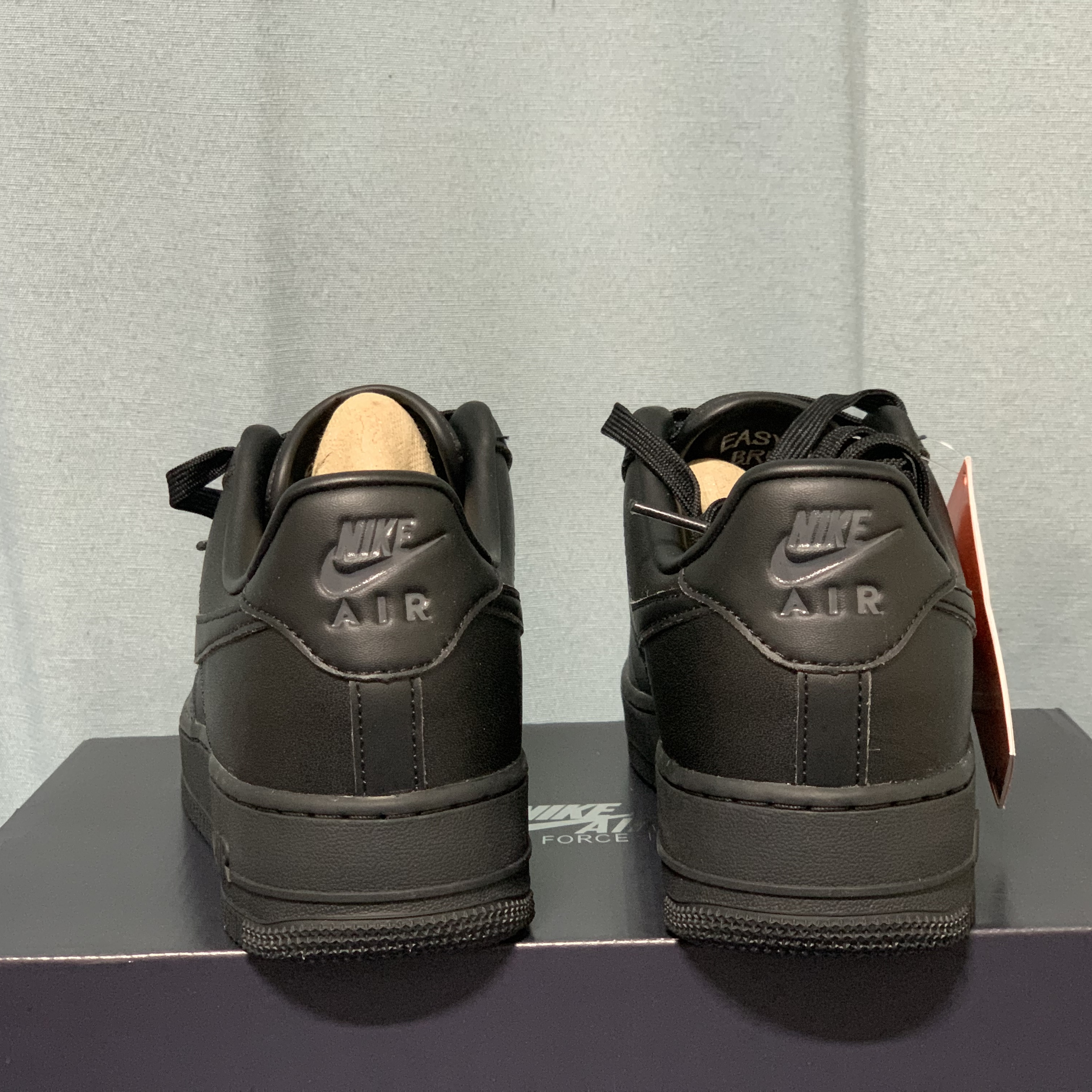 Nike Air Force 1 '07 Fresh Black 착용 스타일 - 4