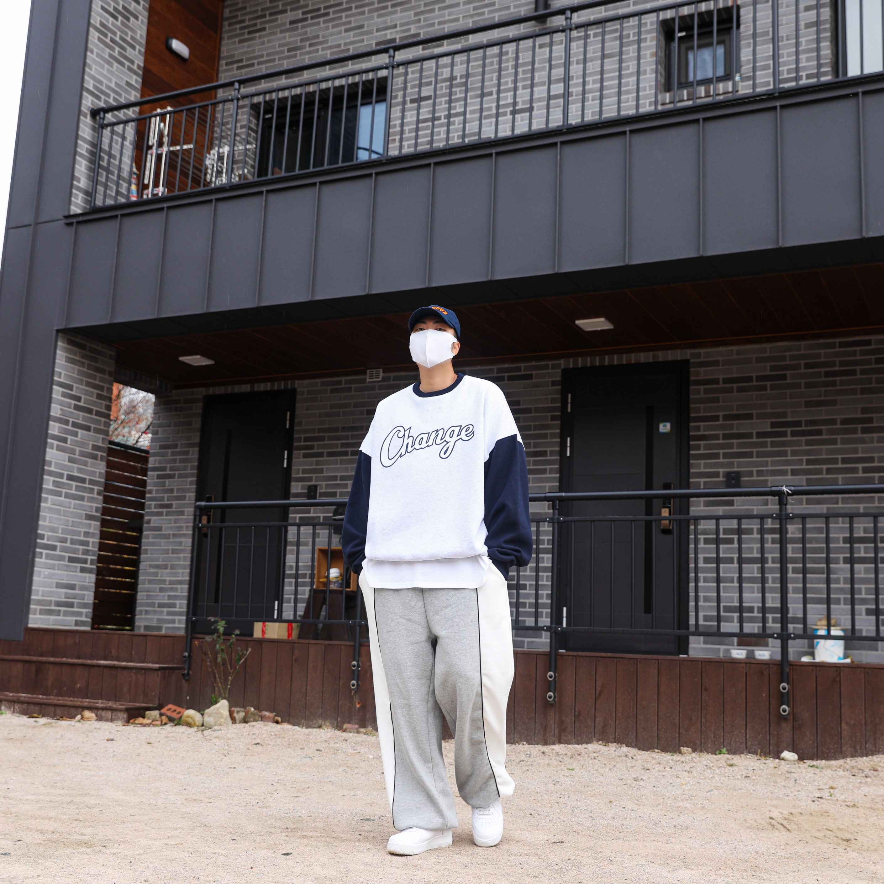 Nike Air Force 1 '07 Low White 착용 스타일 - 2