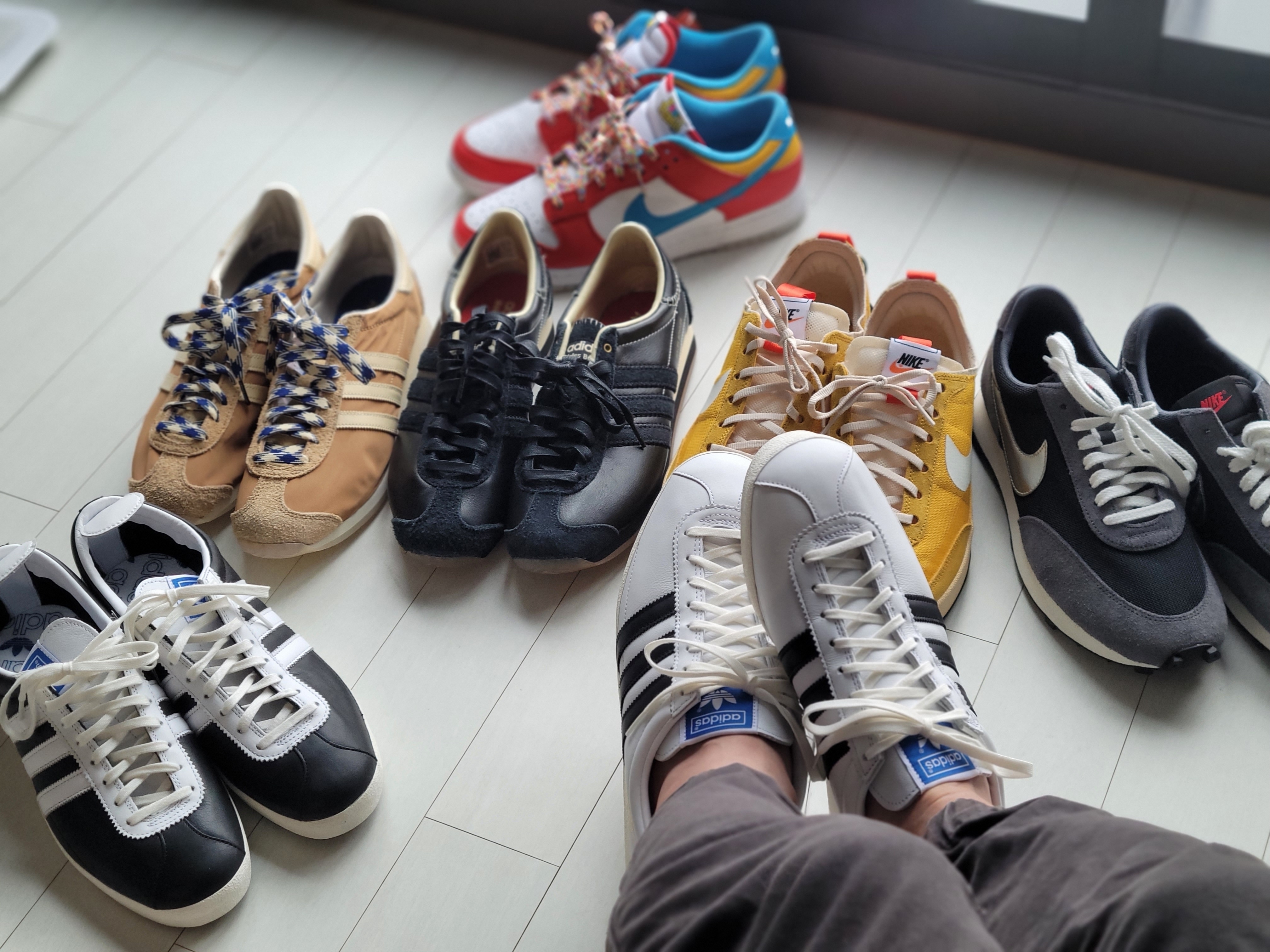 Adidas Gazelle Vintage White Black, Adidas Gazelle Vintage Black White 착용 스타일