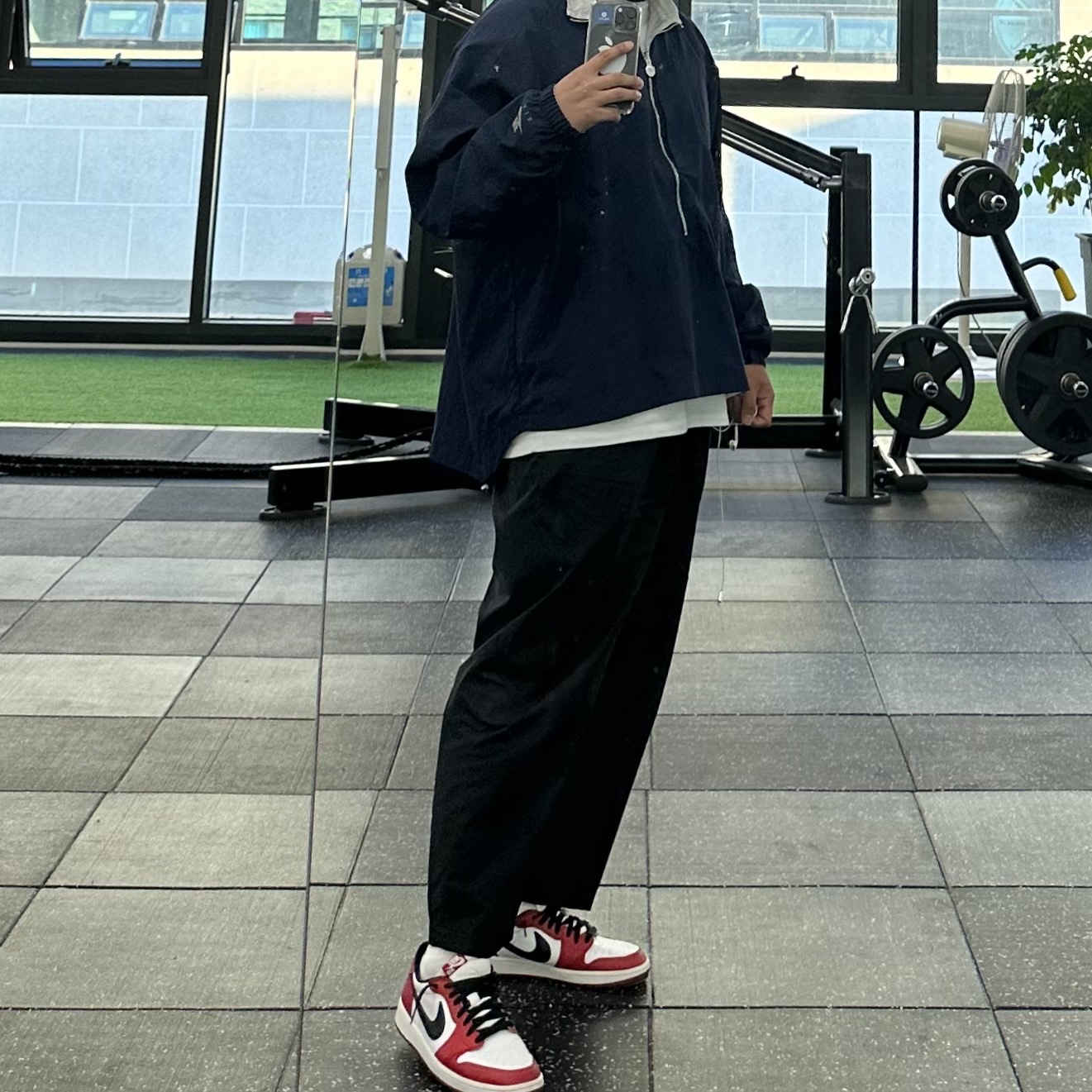 Jordan 1 Retro Low OG Chicago 2016, Nike x Kim Jones Reversible Wind Breaker Navy - US/EU 착용 스타일