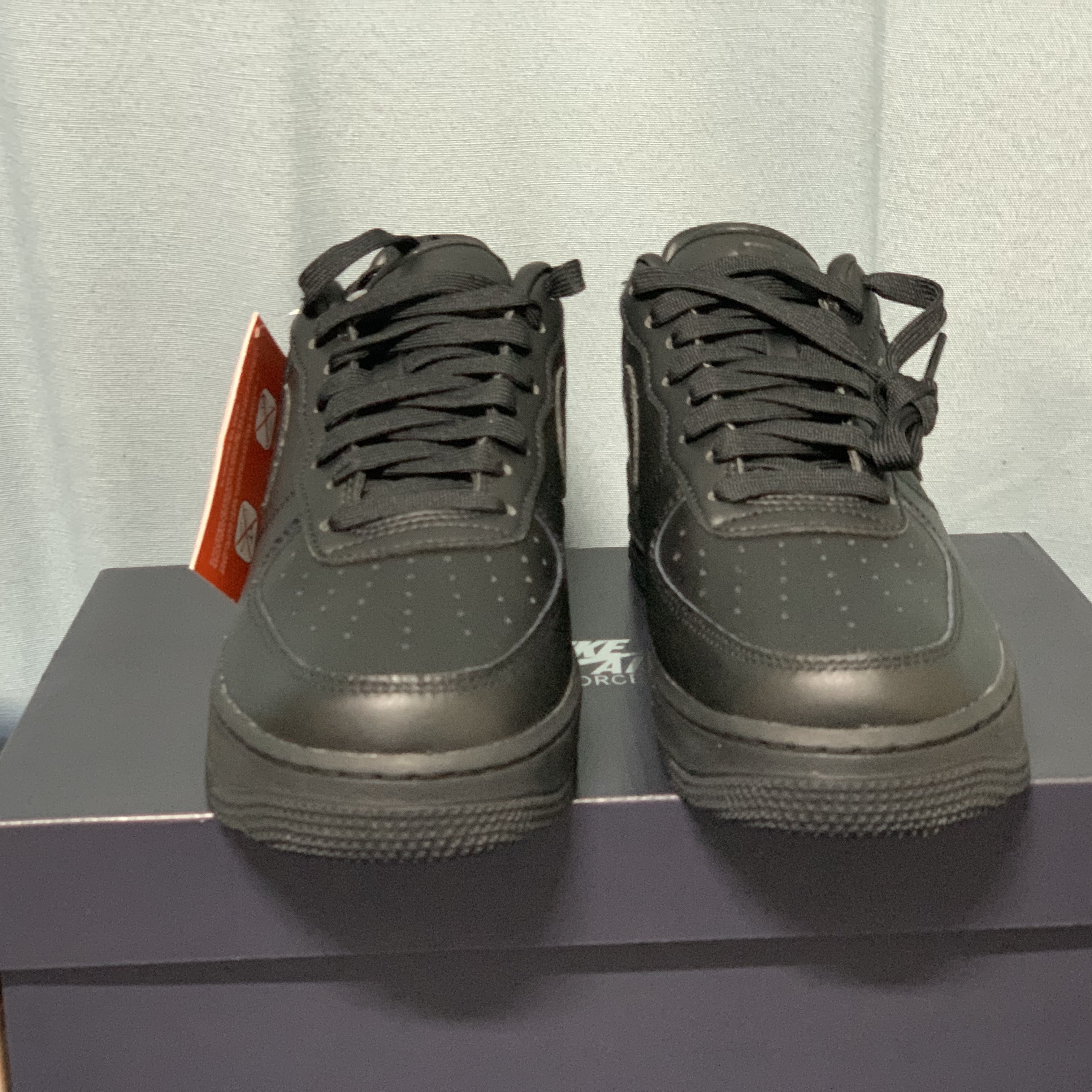 Nike Air Force 1 '07 Fresh Black 착용 스타일 - 3