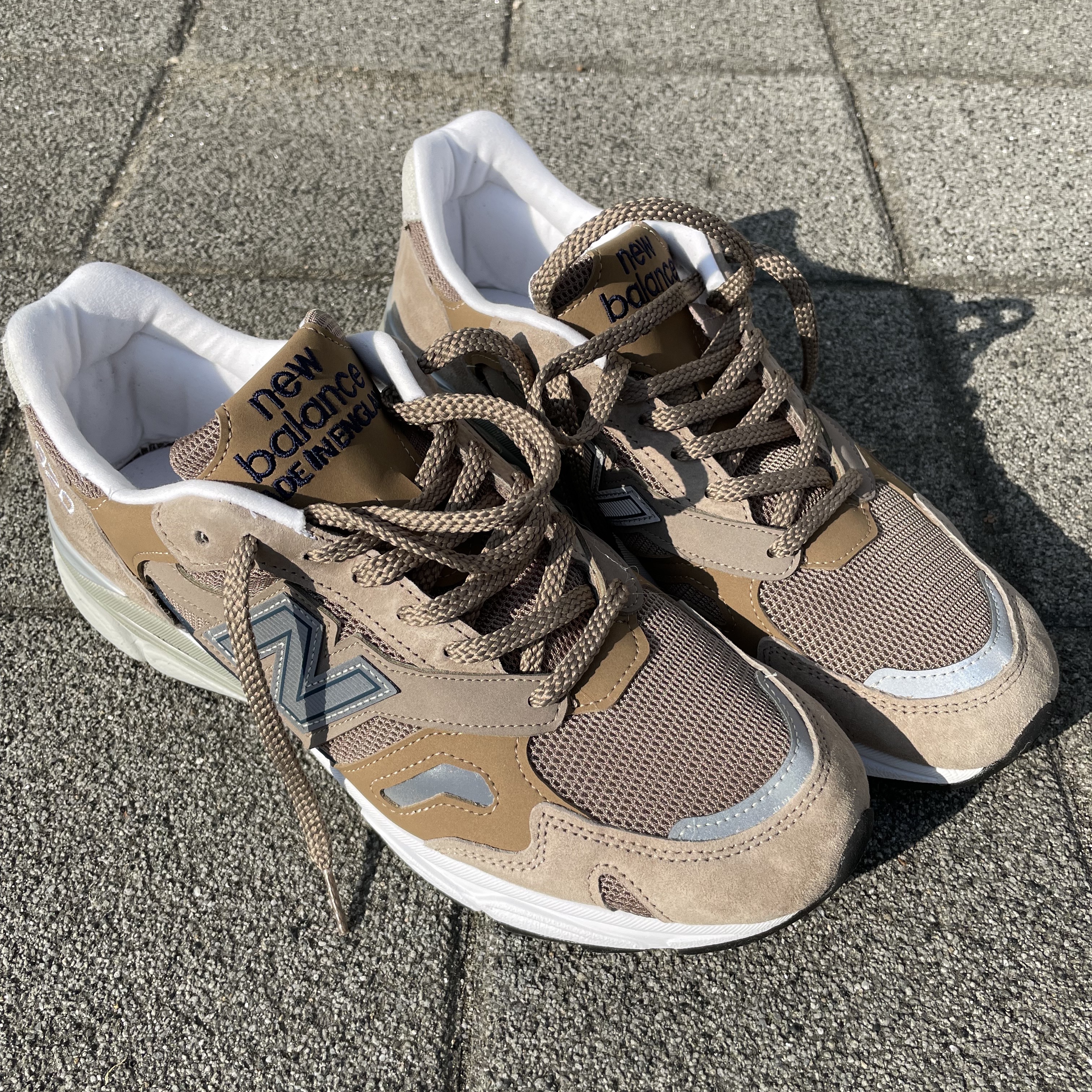 Ten C Artic Down Parka Pale Taupe, New Balance 920 Made in UK Desert Pack Camel 착용 스타일 - 5