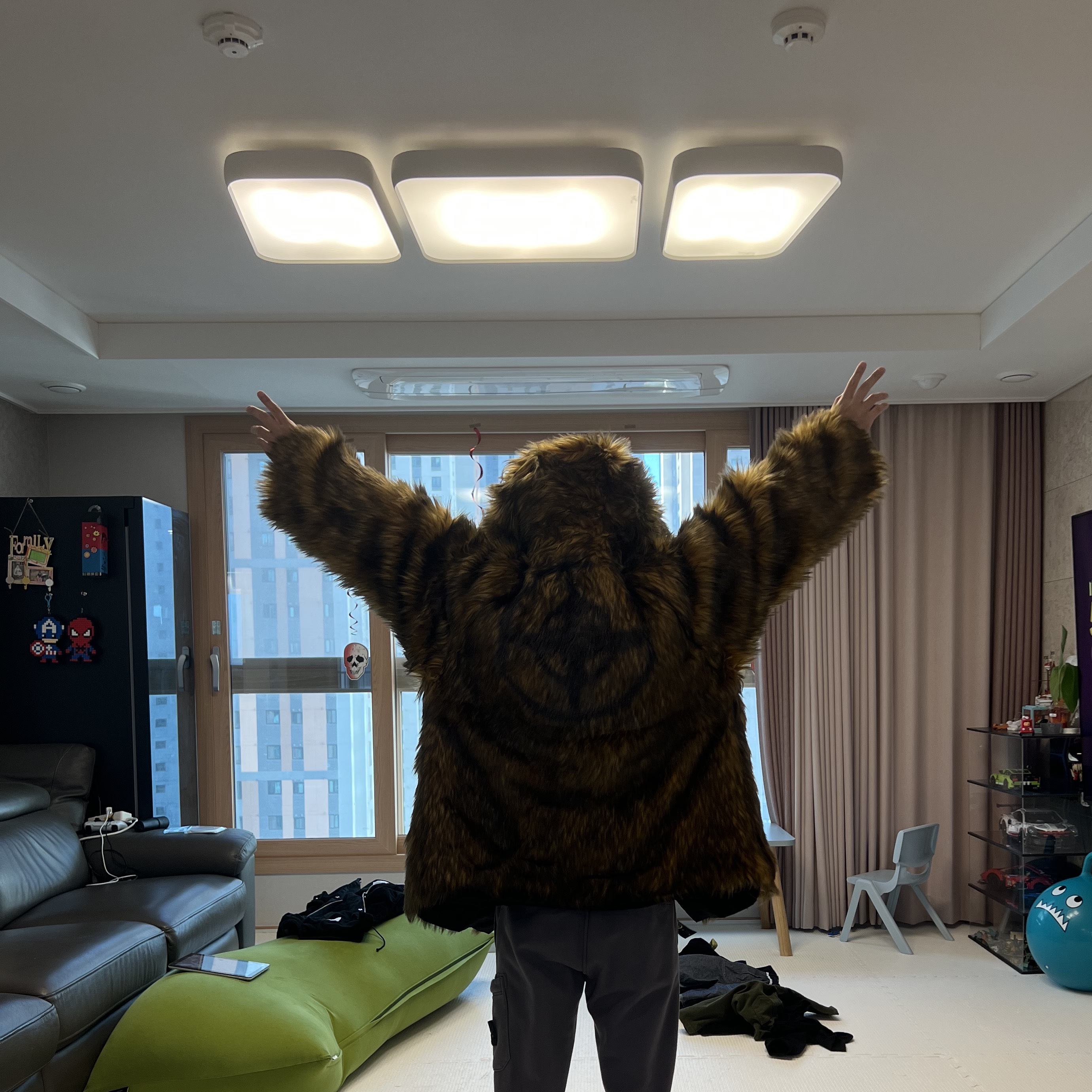 Supreme x Stone Island Formula Steel Reversible Faux Fur Parka Black - 22SS 착용 스타일