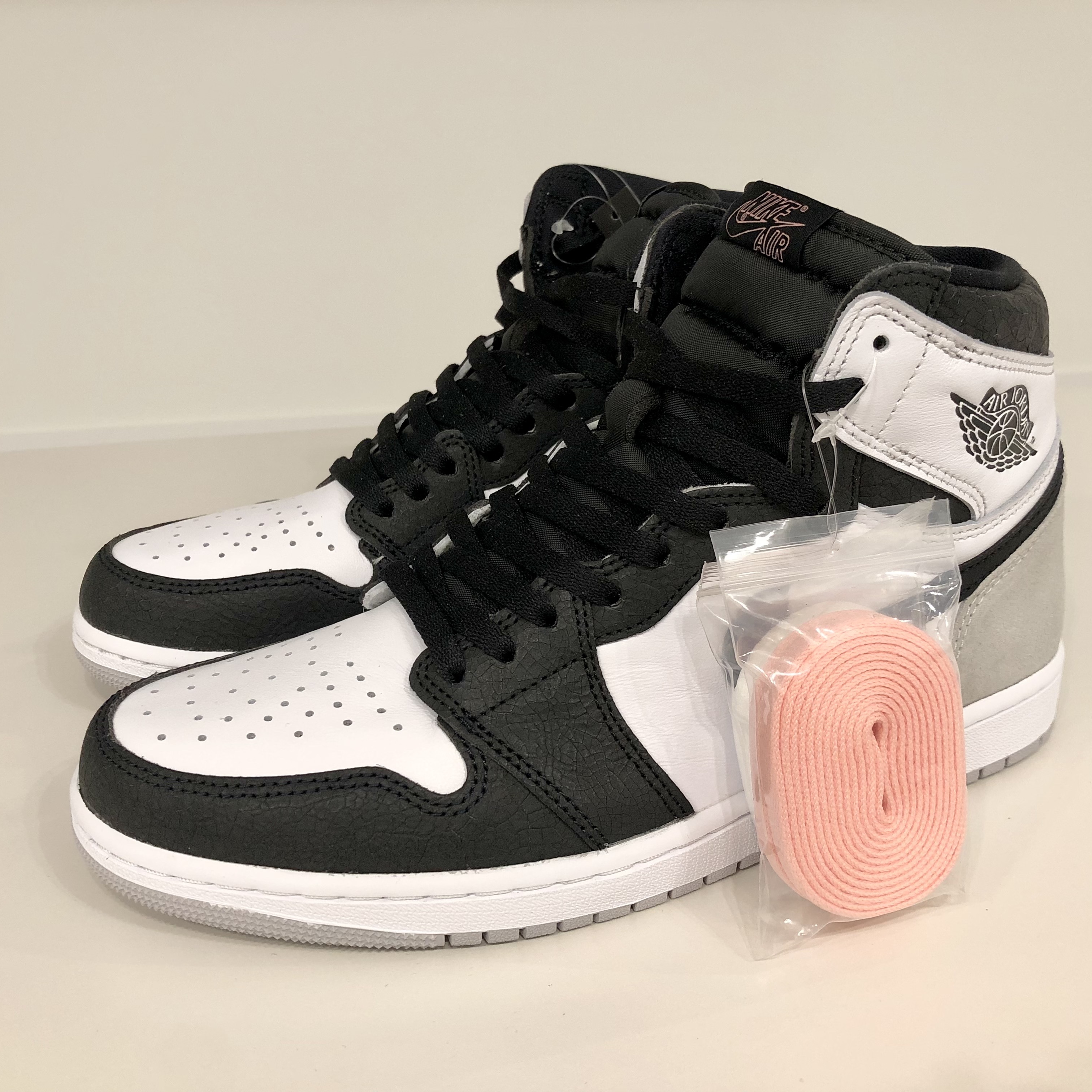 Jordan 1 Retro High OG Bleached Coral 착용 스타일 - 2