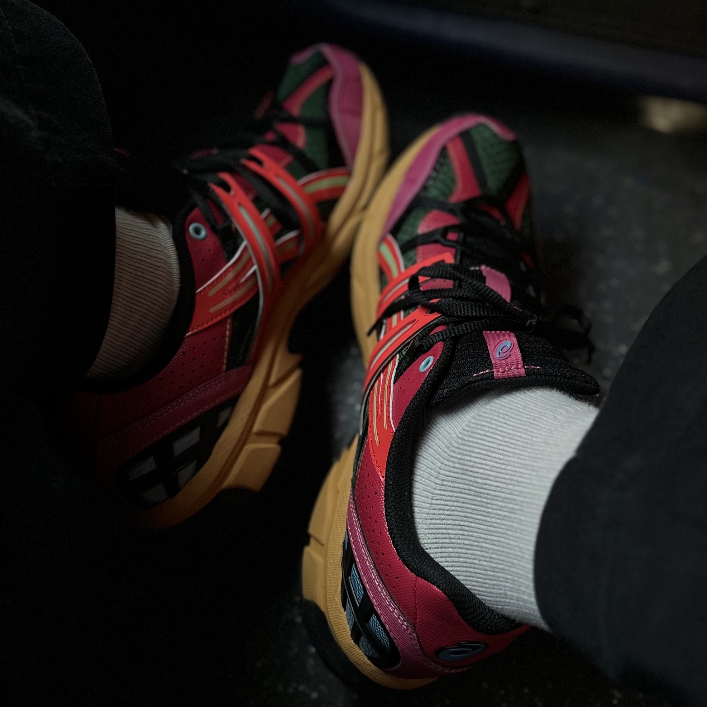Asics x Andersson Bell Gel-Sonoma 15-50 Bright Rose Evergreen 착용 스타일 - 1