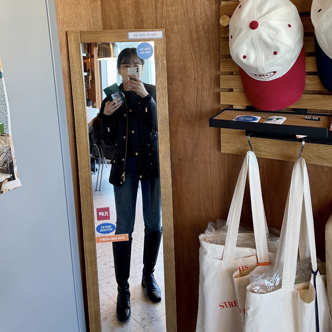 (W) Barbour International Quilted Jacket Black 착용 스타일