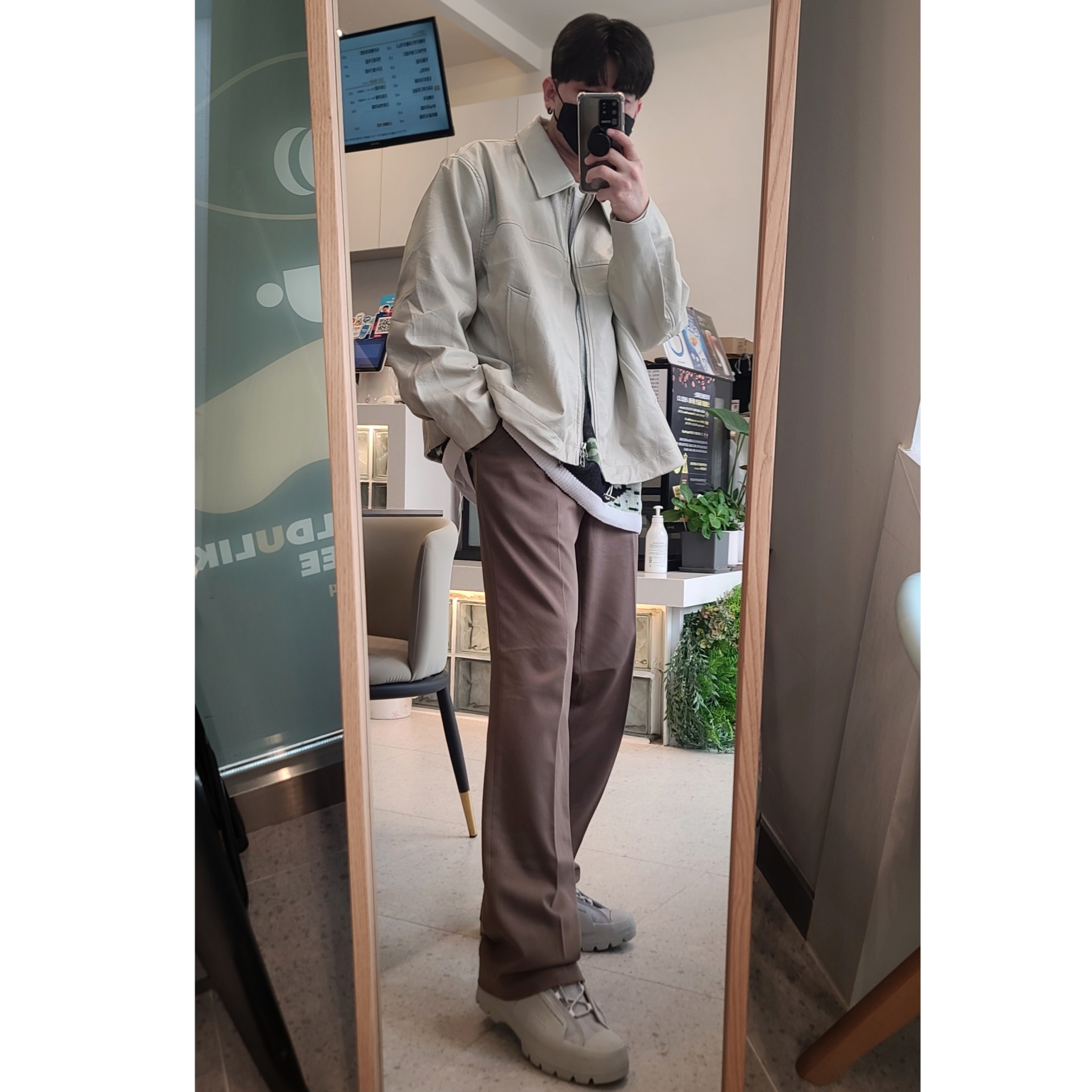 Converse x A-Cold-Wall Chuck Taylor All Star Lugged High Grey Violet 착용 스타일 - 2