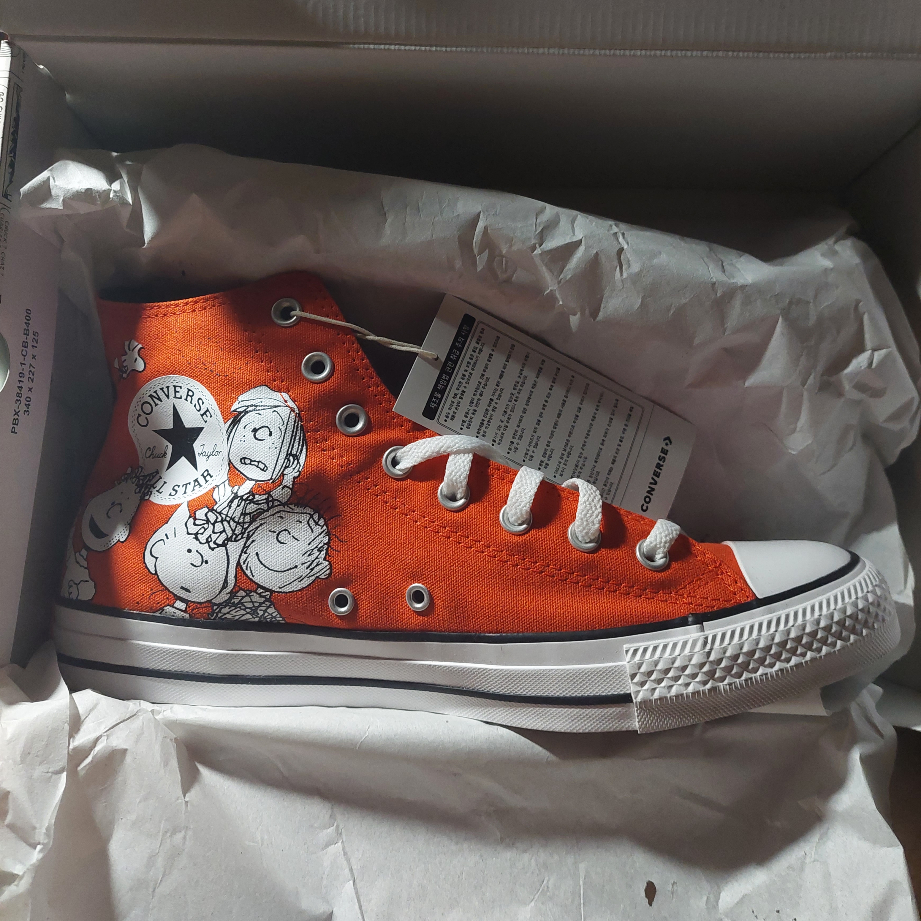 Converse x Peanuts Chuck Taylor All Star Red 착용 스타일