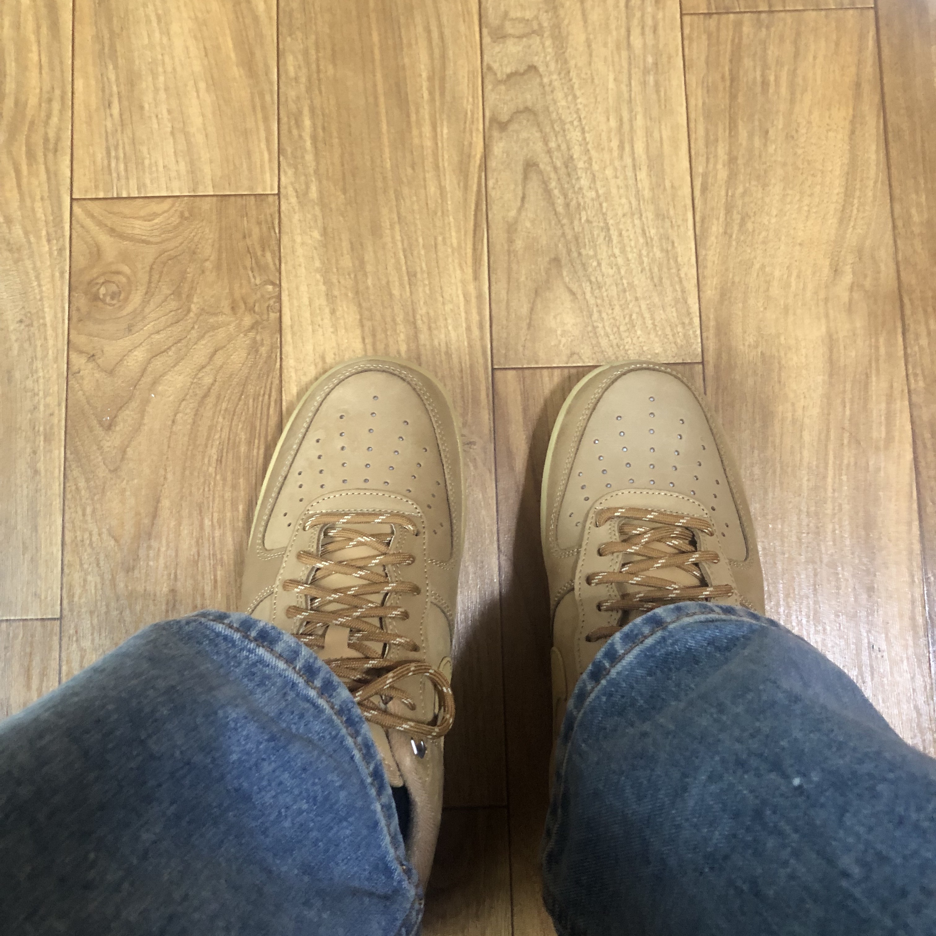 Nike Air Force 1 '07 WB Flax 착용 스타일 - 2