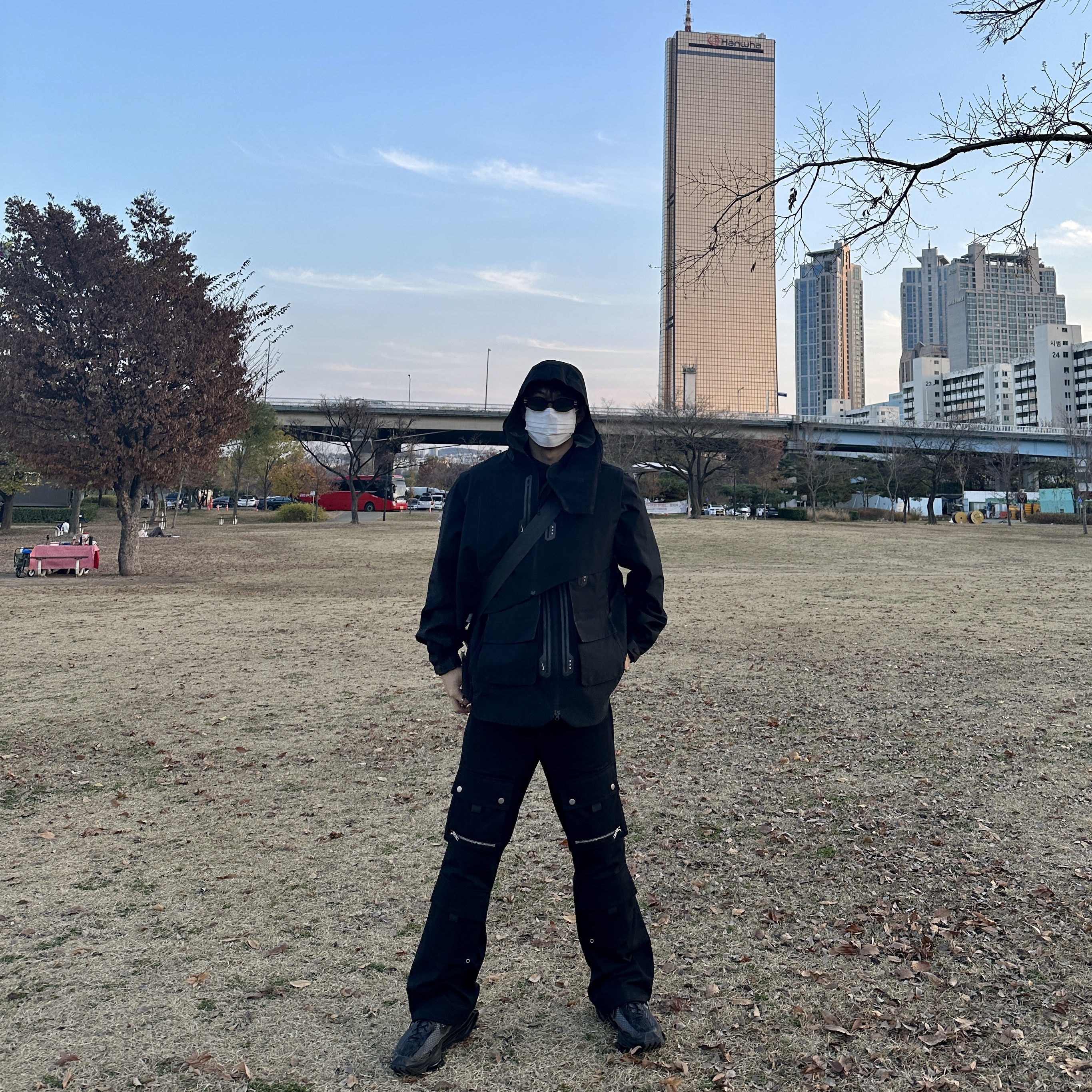 Nike x Matthew M Williams Zoom 004 Triple Black, Nike x Matthew M Williams NRG Jacket Black 착용 스타일 - 1