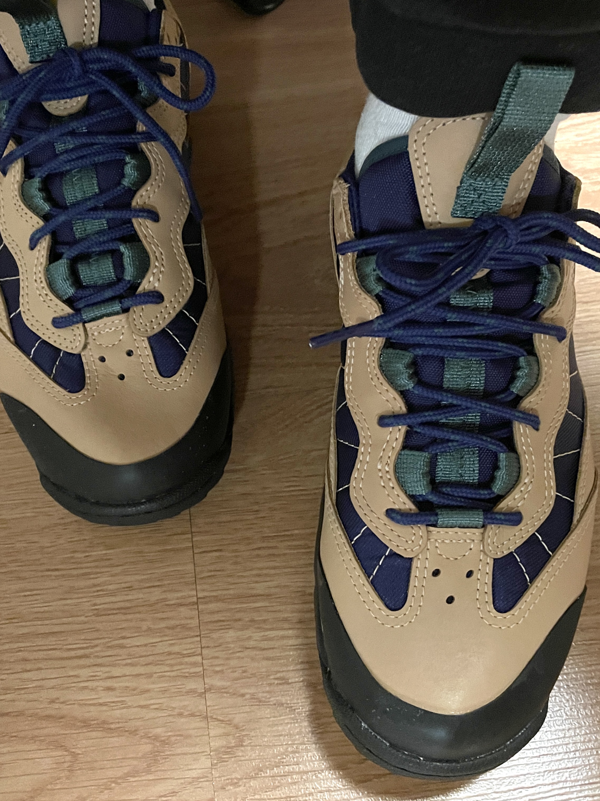 Nike ACG Air Mada Vachetta Tan 착용 스타일 - 1