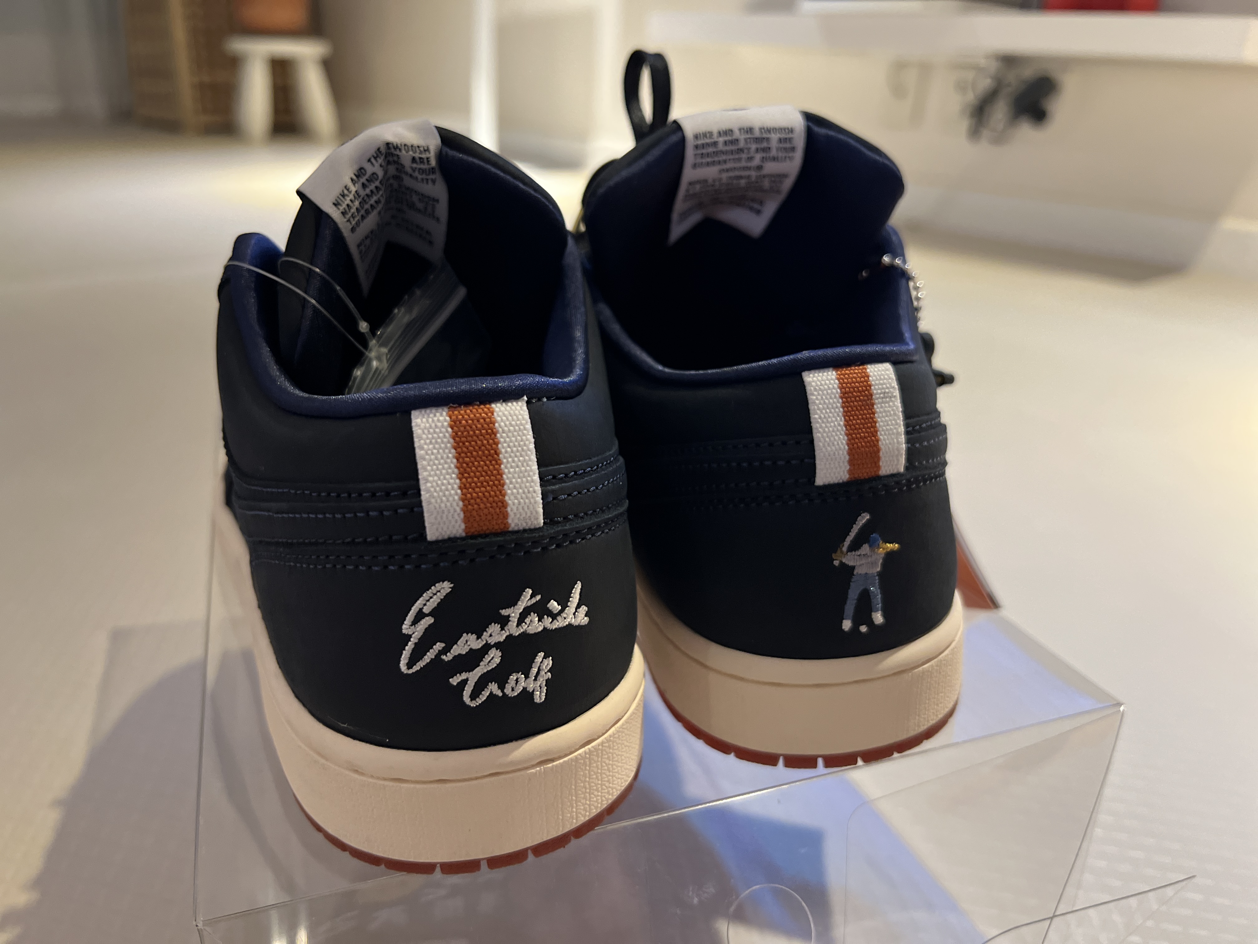 Jordan 1 x Eastside Golf Low Midnight Navy 착용 스타일 - 2