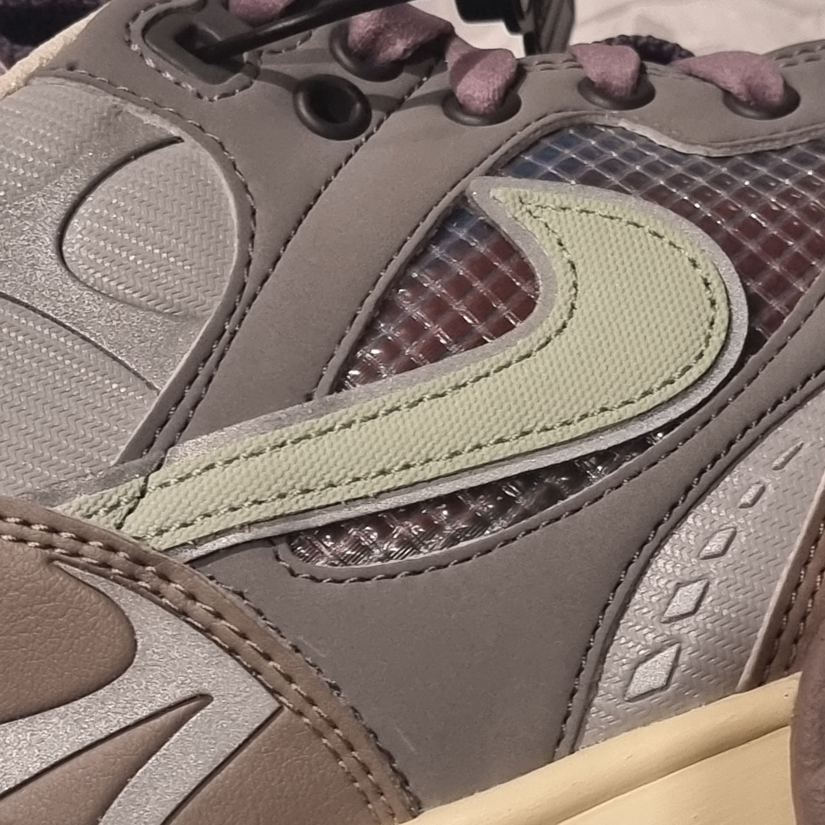 Nike Air Trainer 1 SP Light Smoke Grey and Honeydew 착용 스타일 - 4