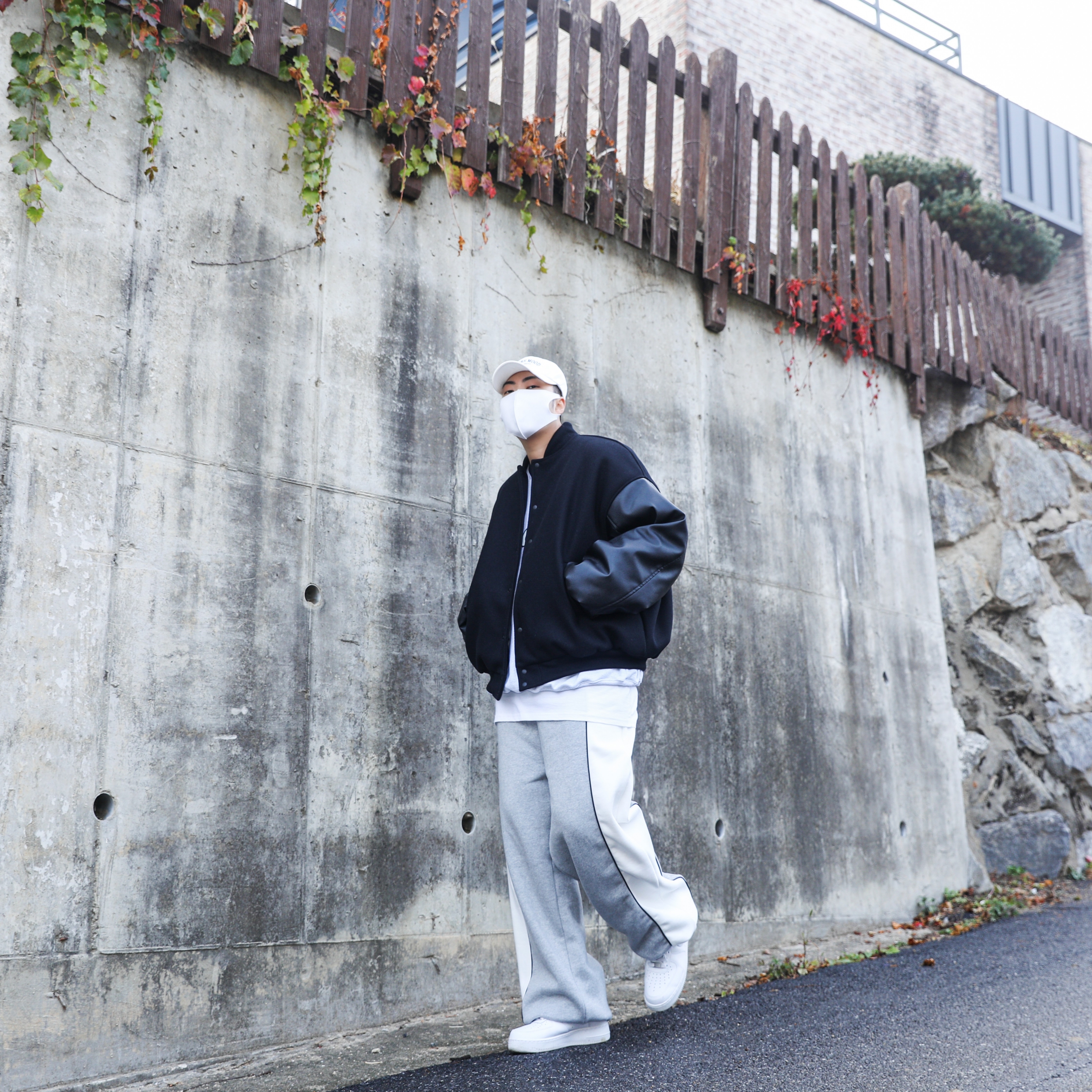 Nike Air Force 1 '07 Low White 착용 스타일 - 1