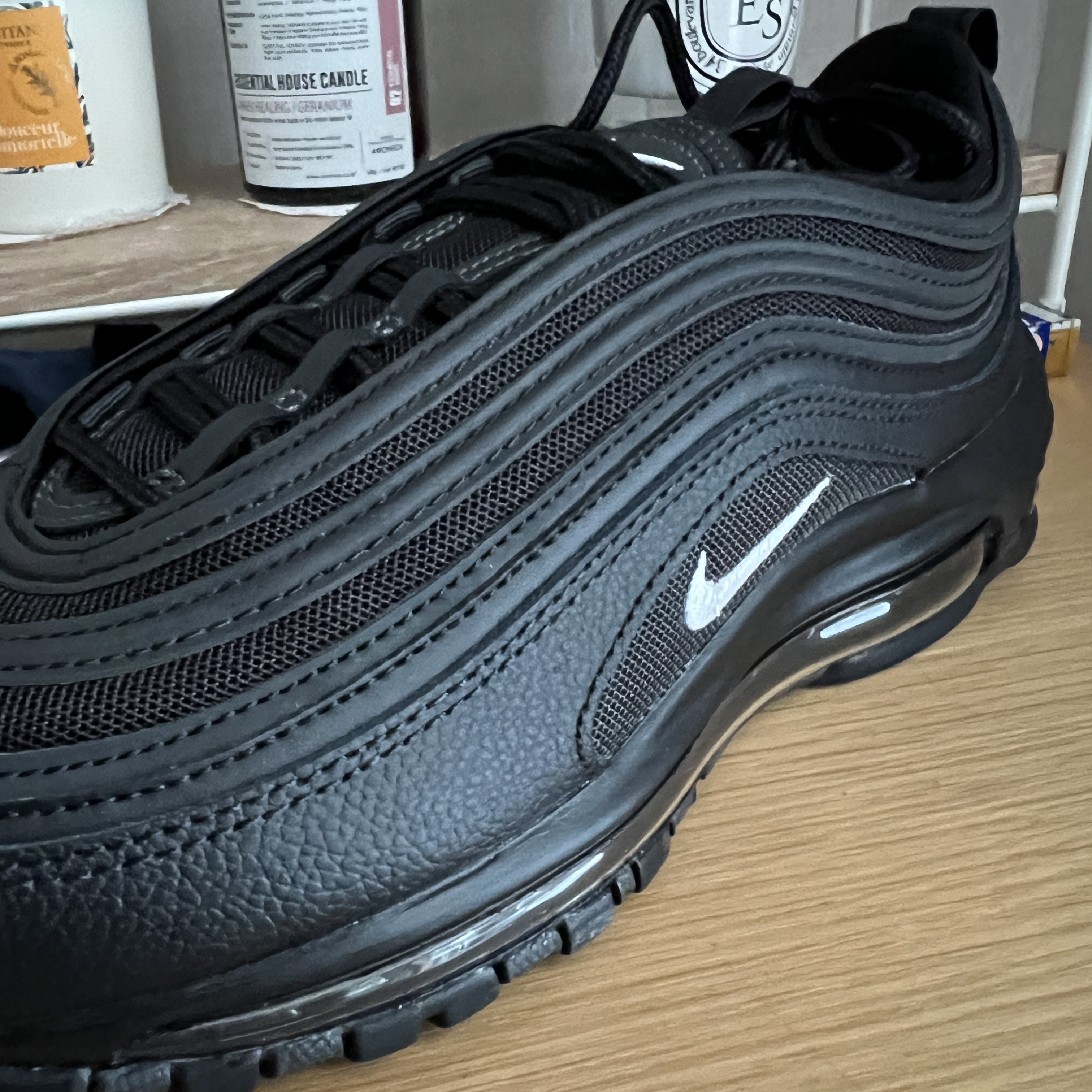 Nike Air Max 97 Black White Anthracite 착용 스타일 - 2