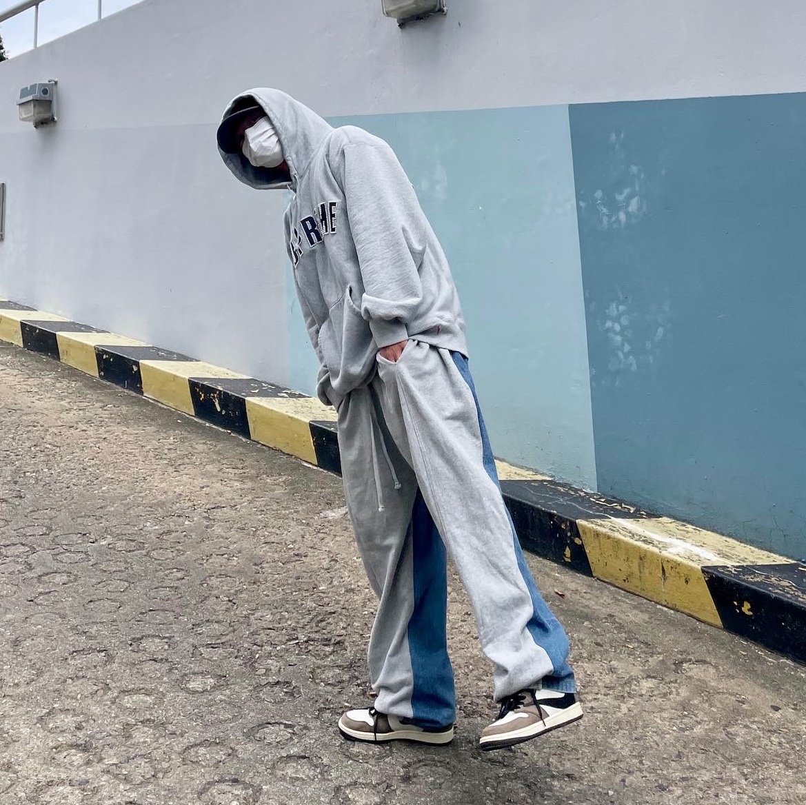 Supreme Pearl Logo Hooded Sweatshirt Heather Grey - 21FW, Jordan 1 x Travis Scott Retro High OG SP Mocha 착용 스타일 - 1