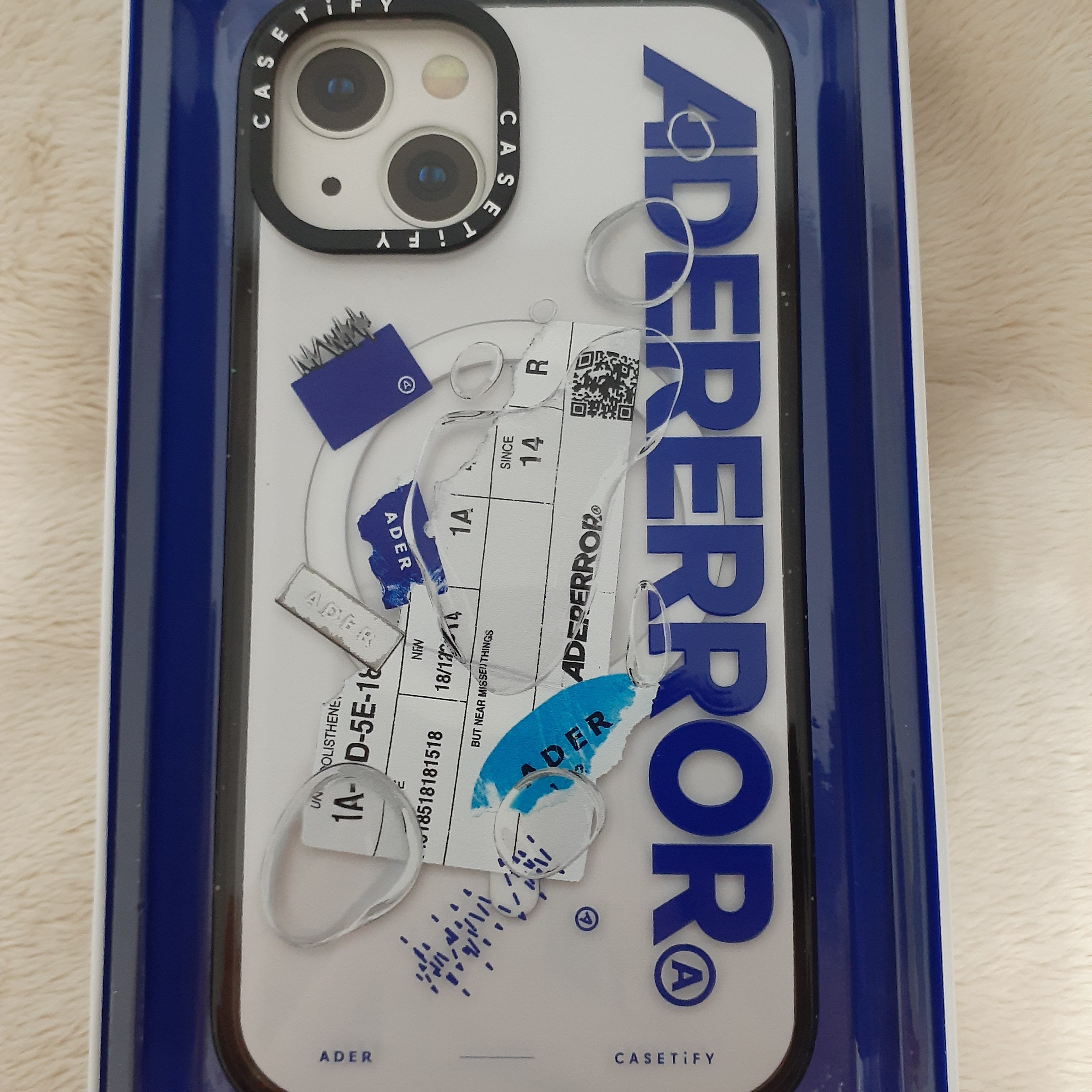 Casetify x Ader Error iPhone Sticker Magsafe Case Clear 착용 스타일 - 2