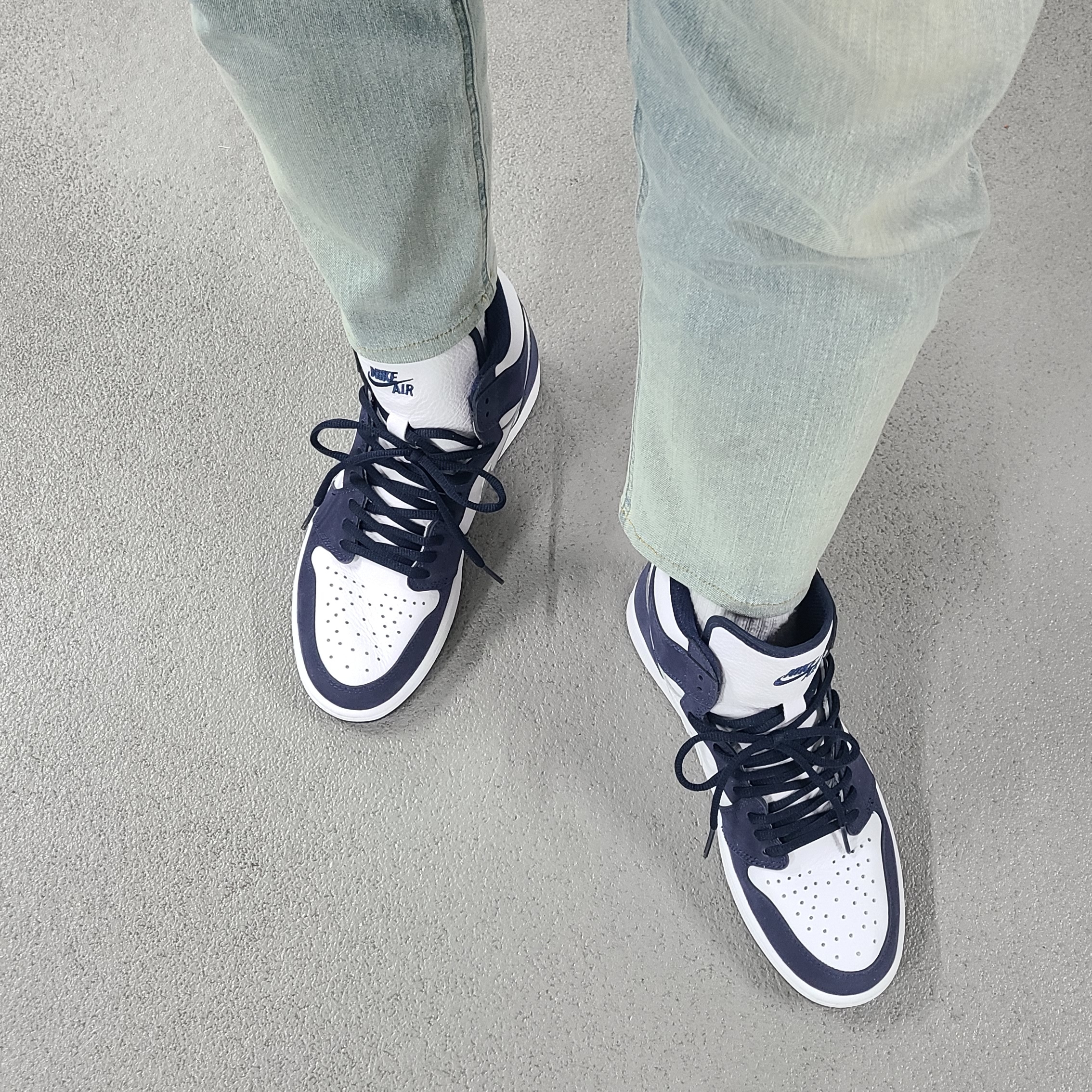 Jordan 1 Retro High OG CO.JP Midnight Navy 착용 스타일