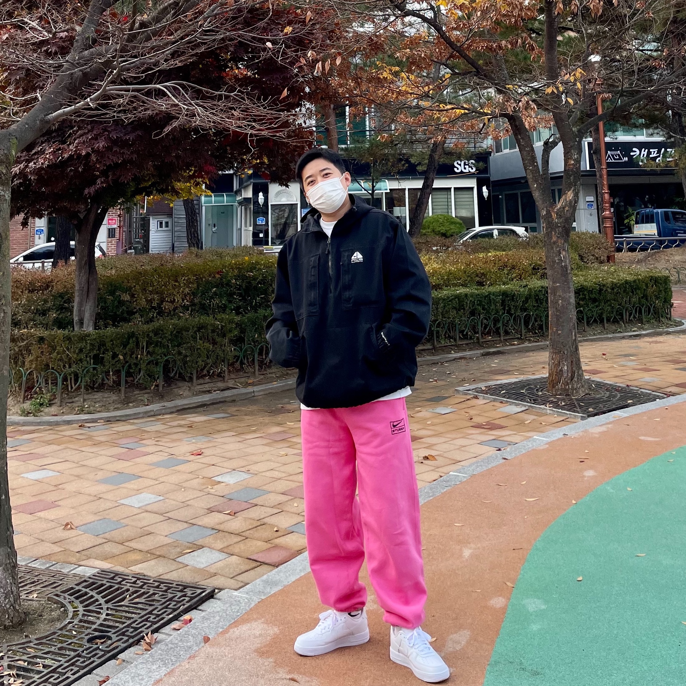 Nike x Stussy NRG Washed Fleece Pants Lotus PInk (DO5296-670), Supreme x Nike ACG Denim Pullover Black - 22FW 착용 스타일