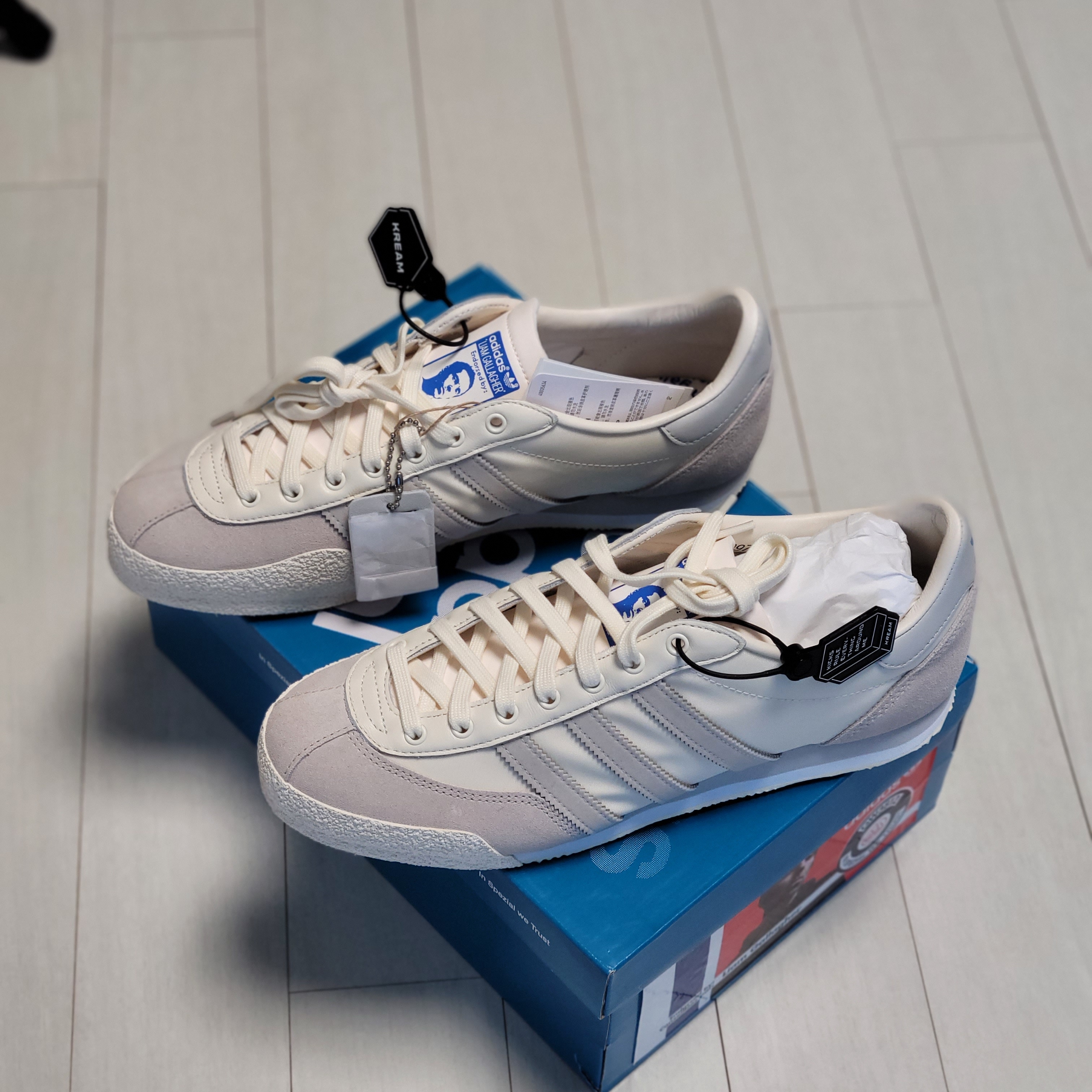 Adidas x Liam Gallagher Spezial LG II Cream White 착용 스타일 - 3